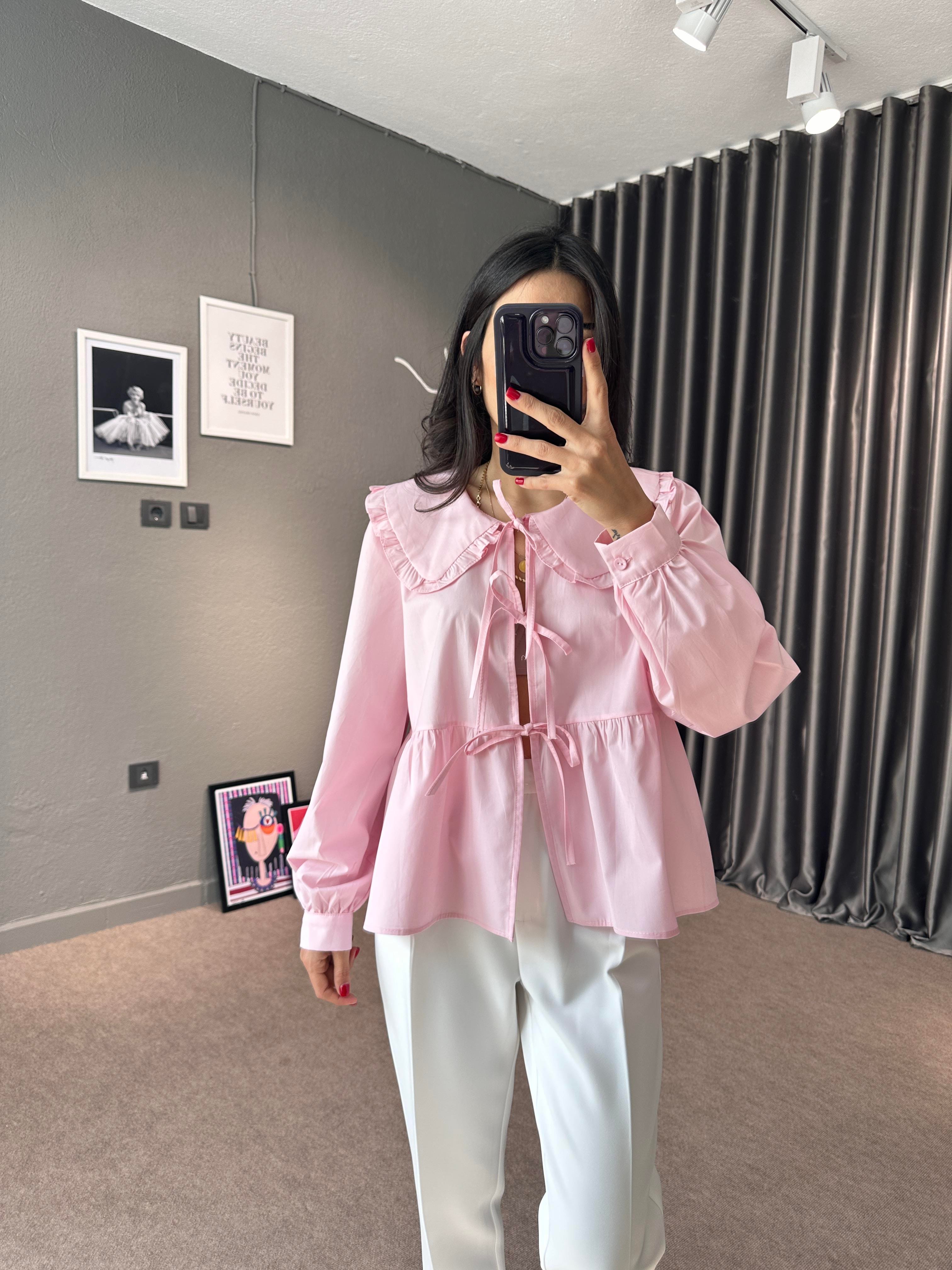 Pembe Bebe Yaka Bağlamalı Poplin Gömlek