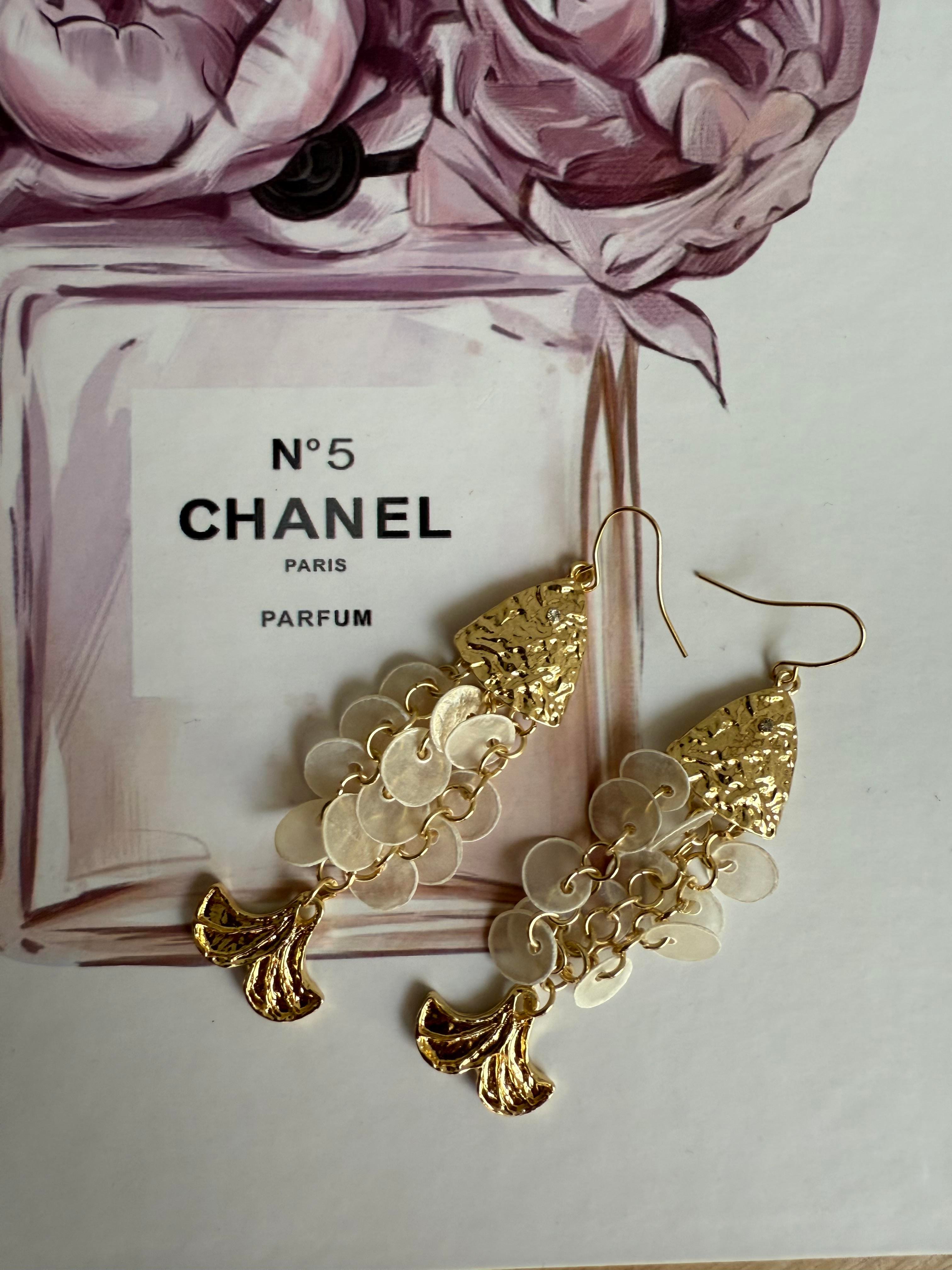 Şeffaf Pullu Balık Küpe 