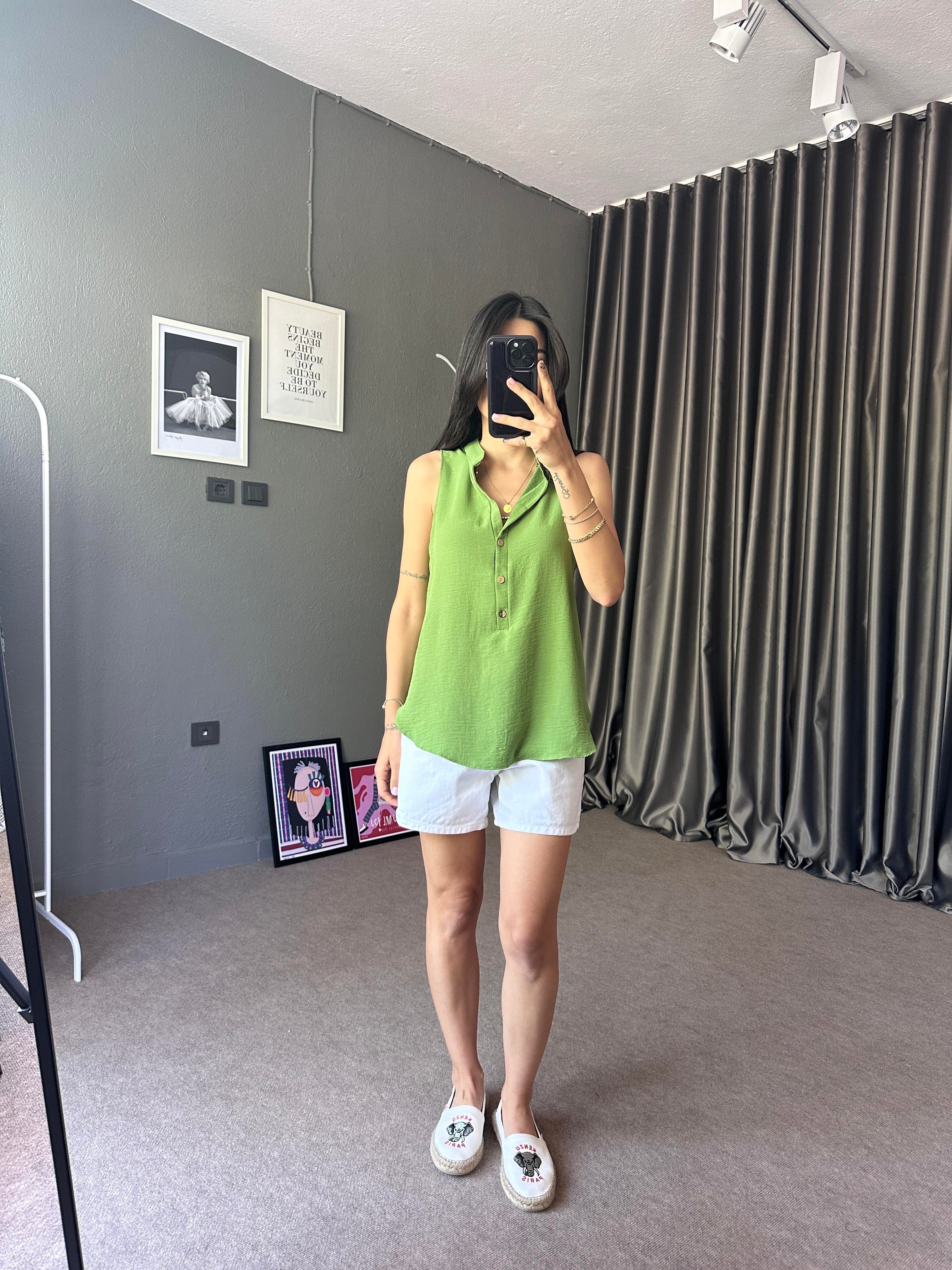 Sıfır Kol Aerobin Yeşil Bluz