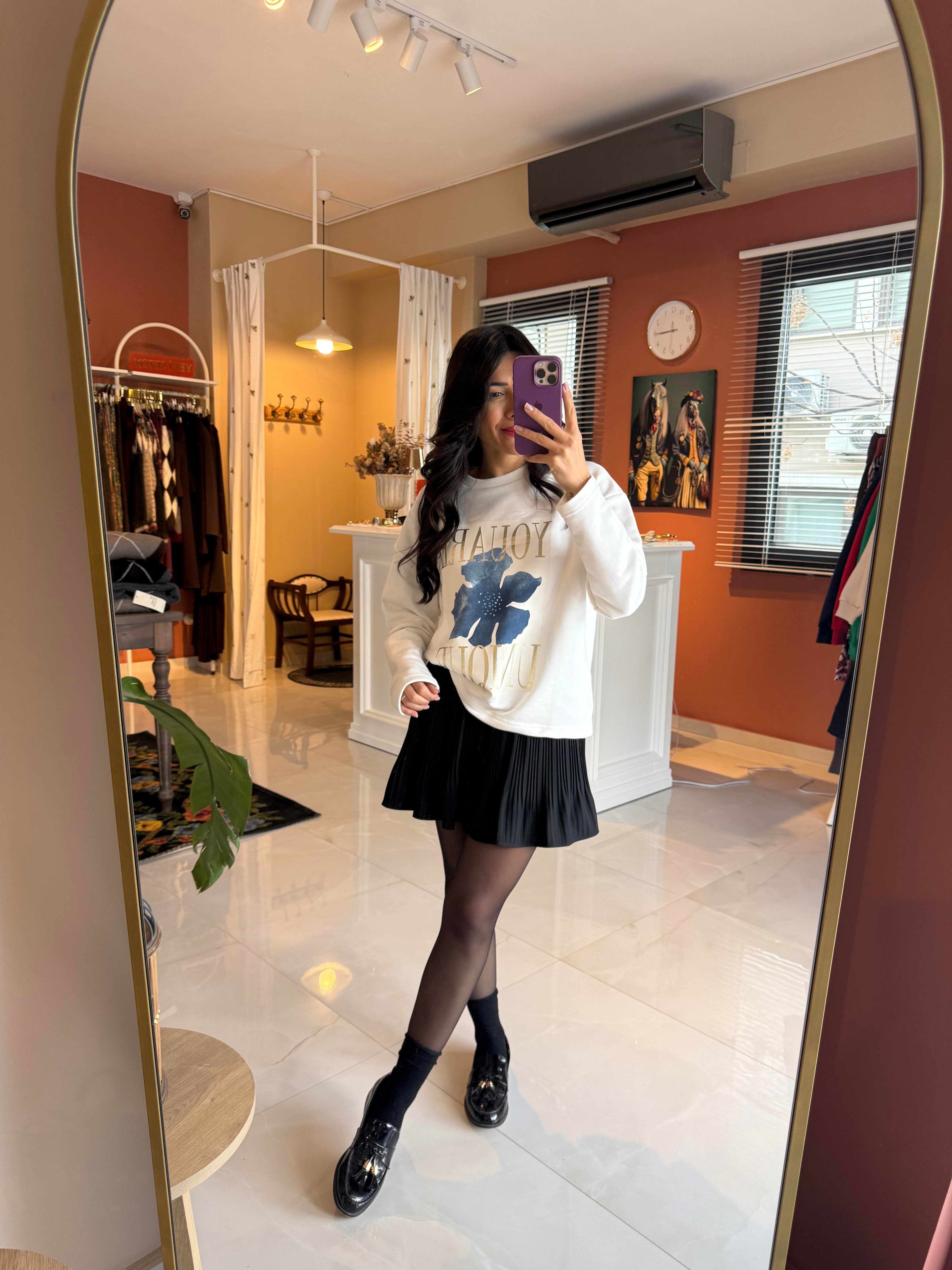 Siyah Astarlı Şortlu Piliseli Mini Etek