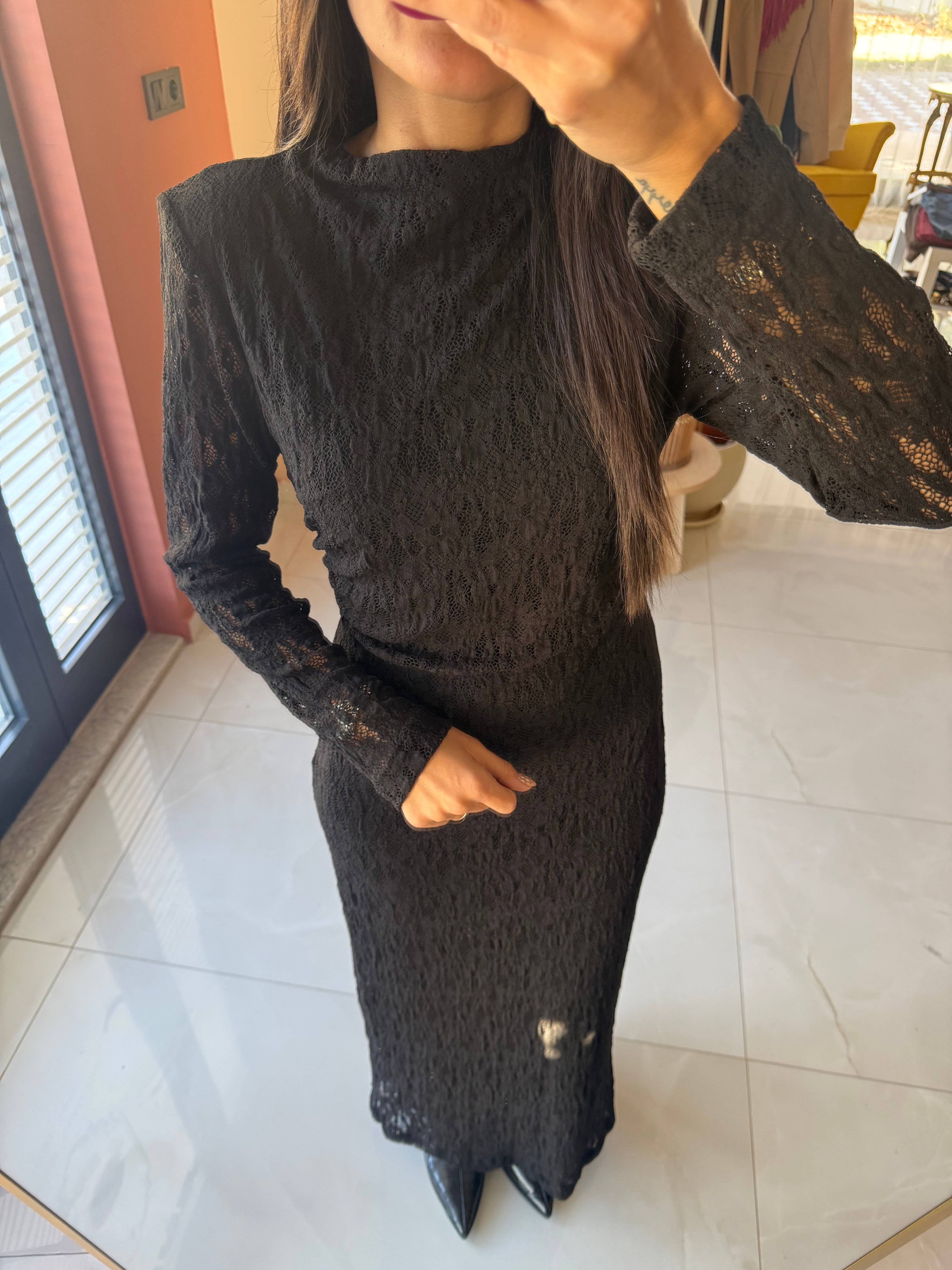 Siyah Dantel Elbise