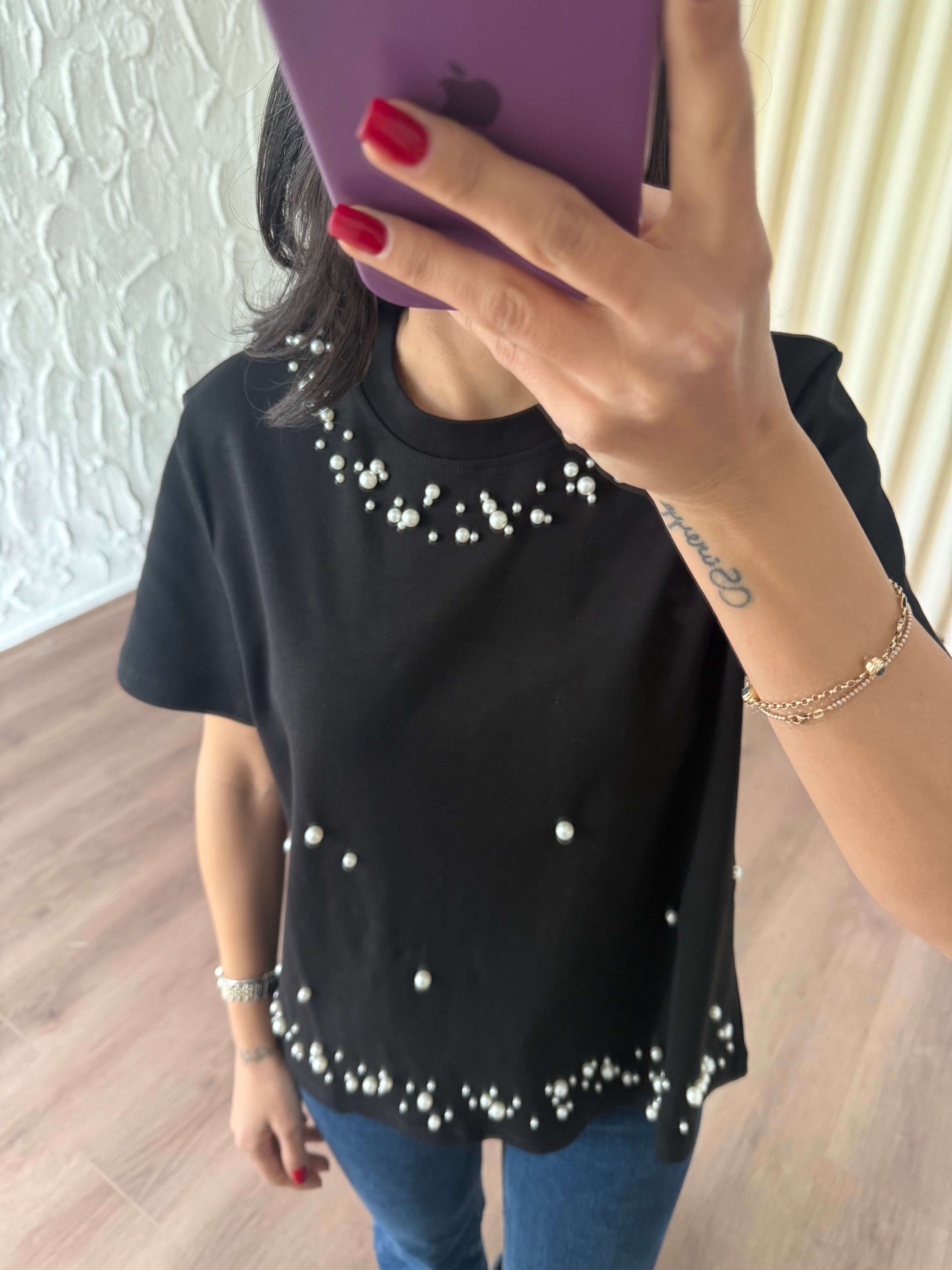 Siyah İncili Tshirt