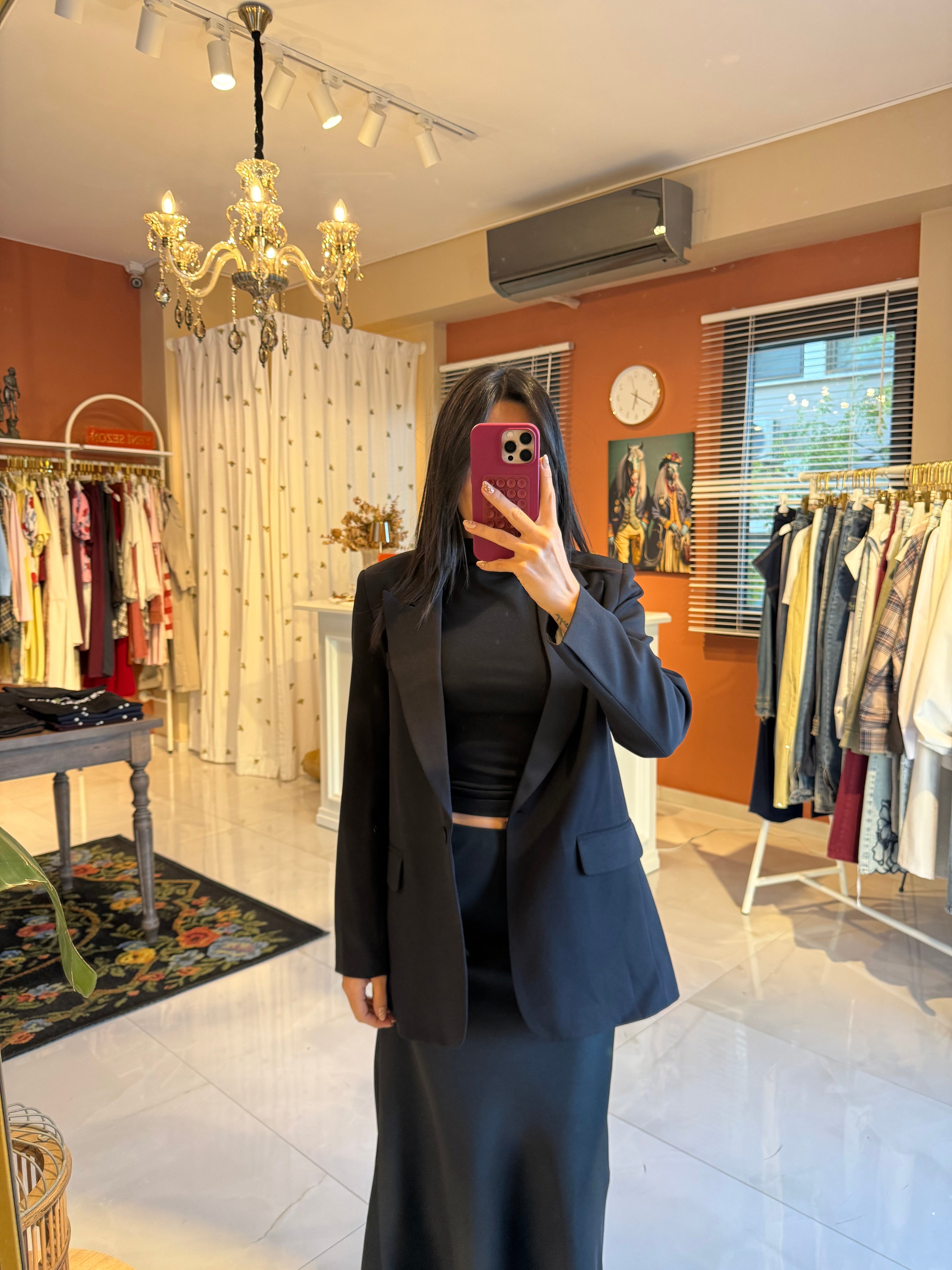 Siyah Tek Düğmeli Blazer Ceket