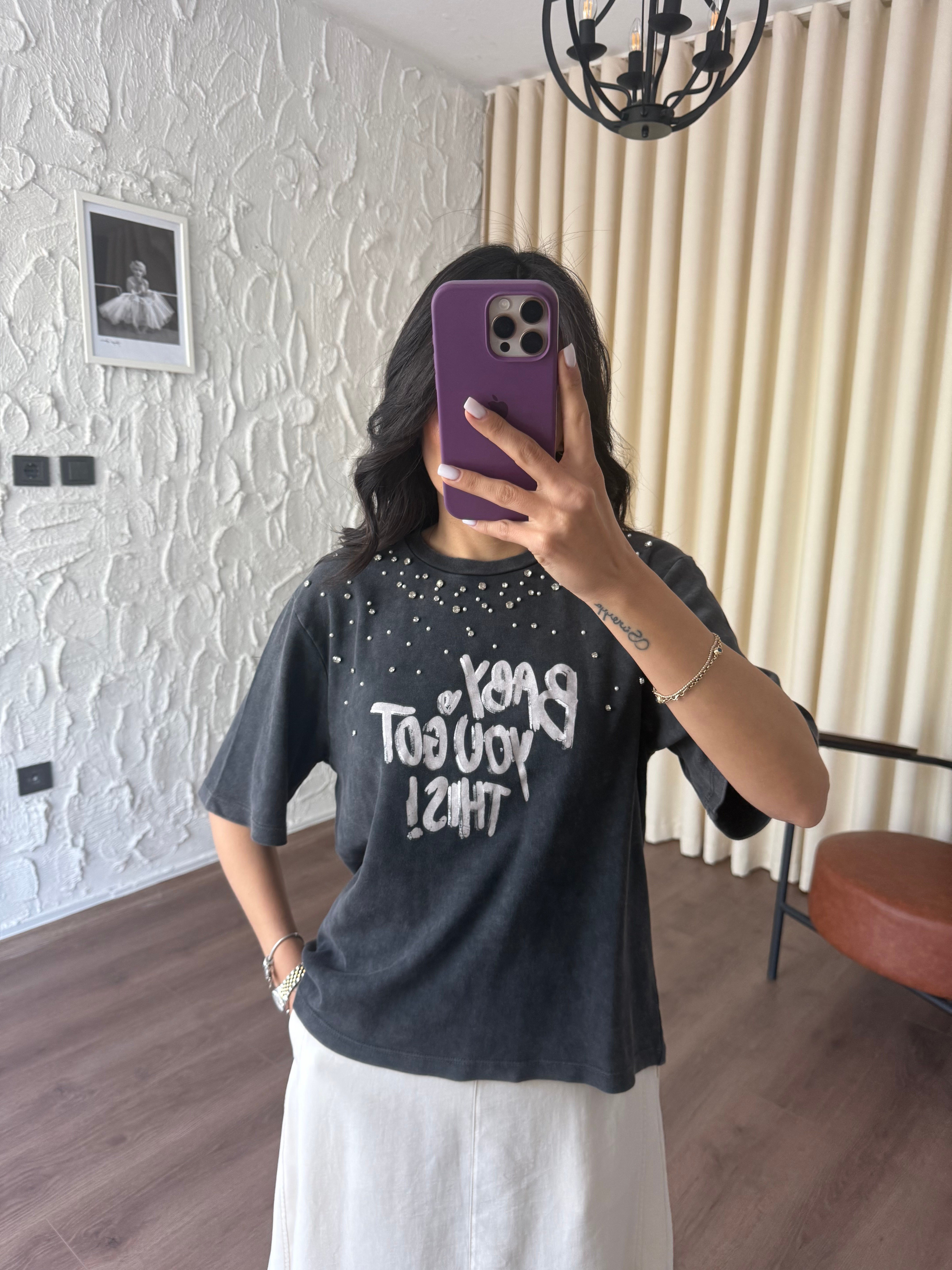 Taş ve Boncuk Detaylı Baskılı Antrasit Tshirt