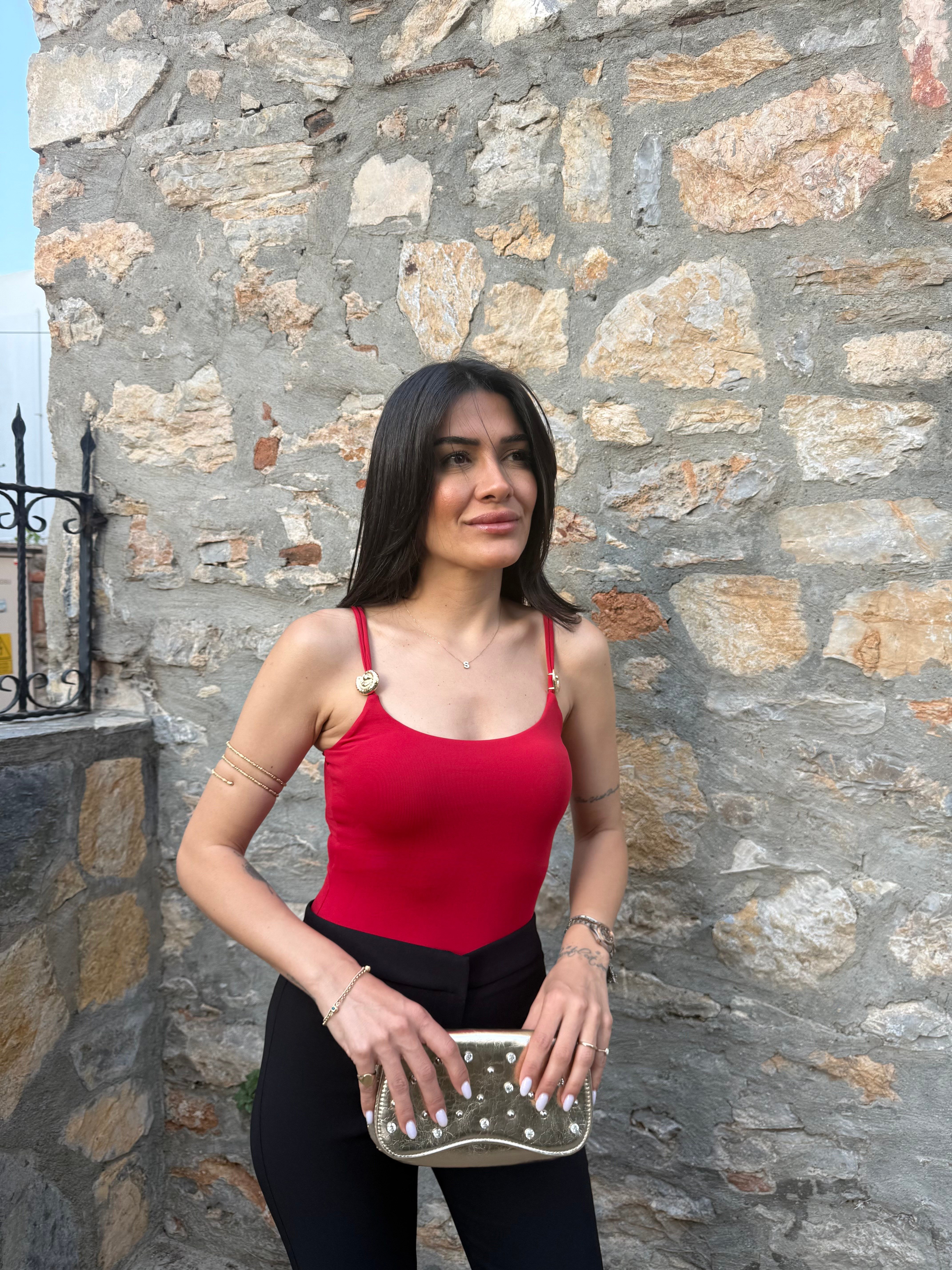 Toka Detaylı Kırmızı Bodysuit