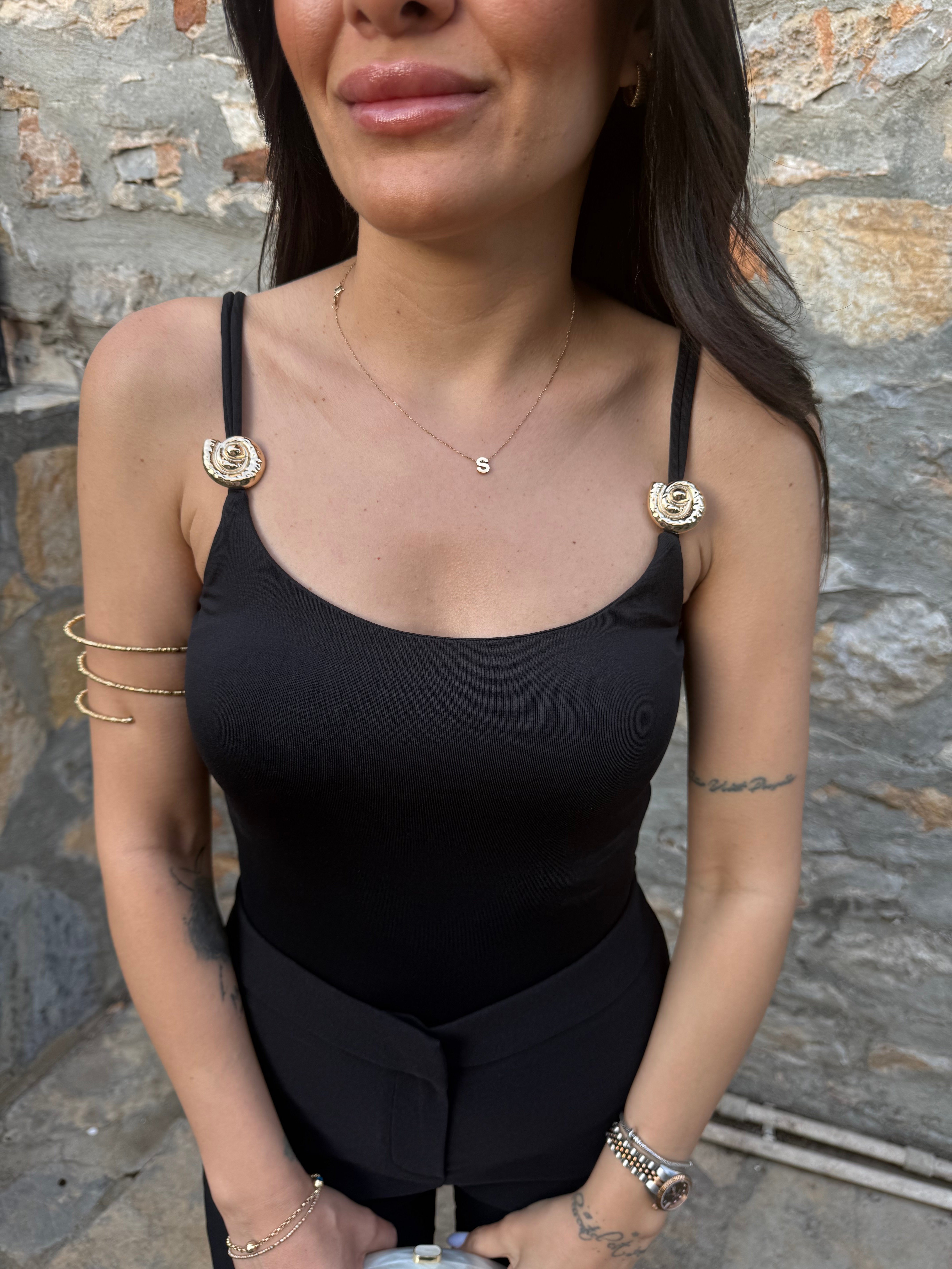 Toka Detaylı Siyah Bodysuit
