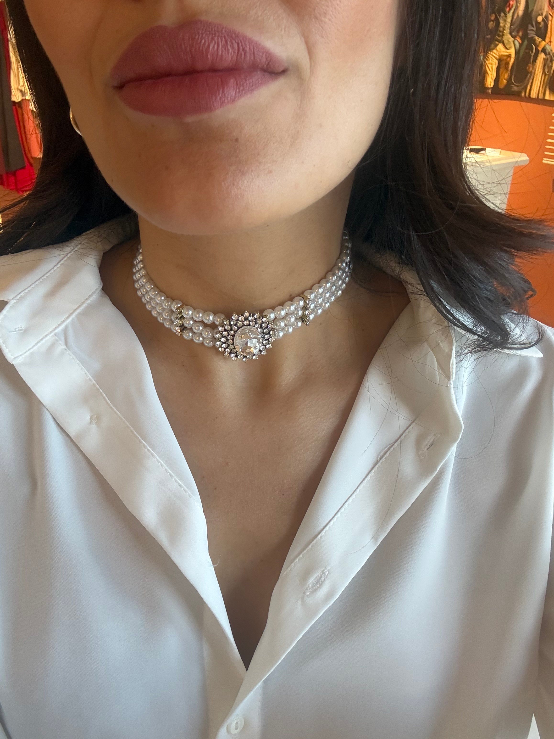 Üç Sıra Taşlı İnci Choker