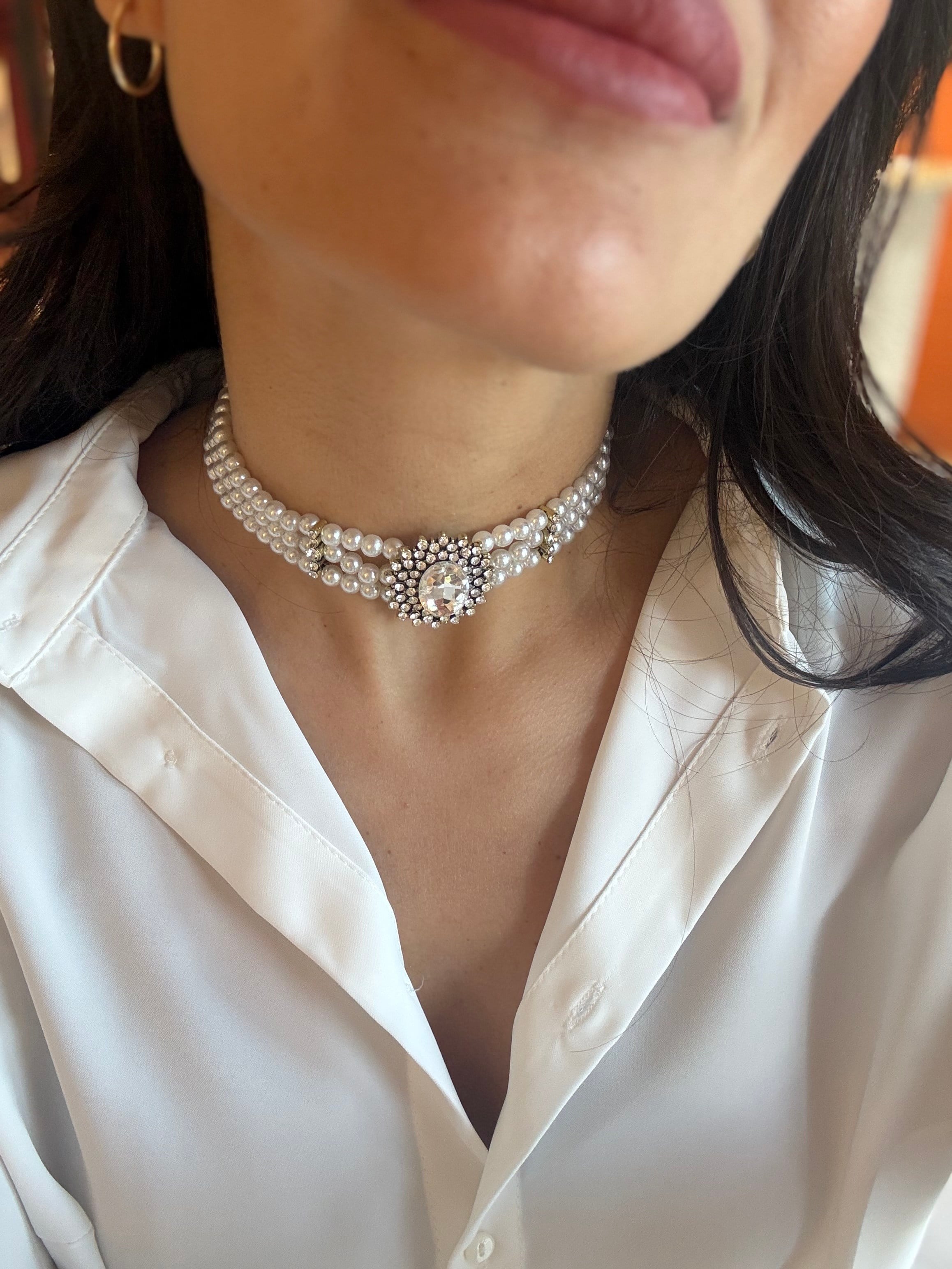 Üç Sıra Taşlı İnci Choker