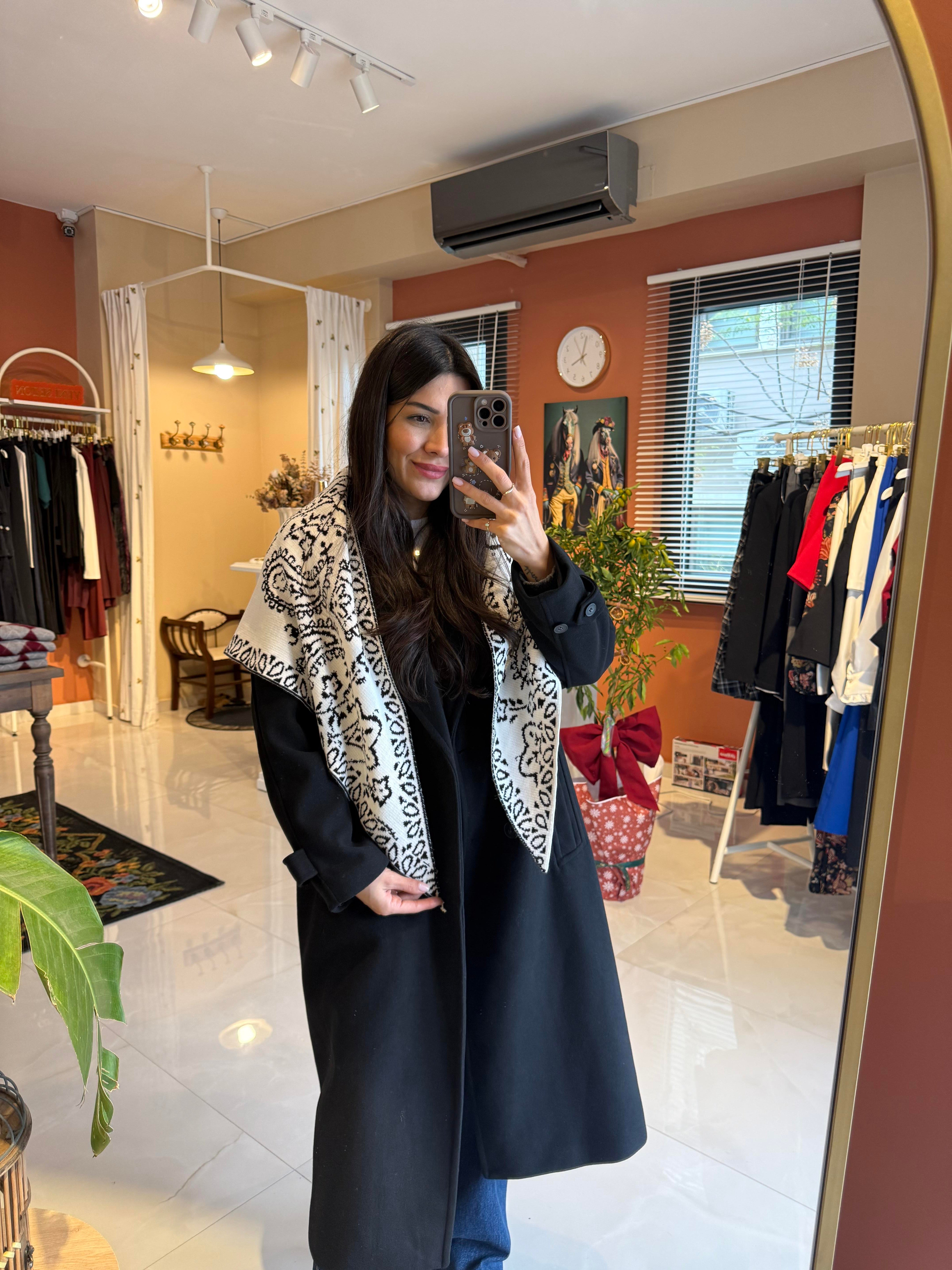 Üçgen Triko Siyah Krem Şal