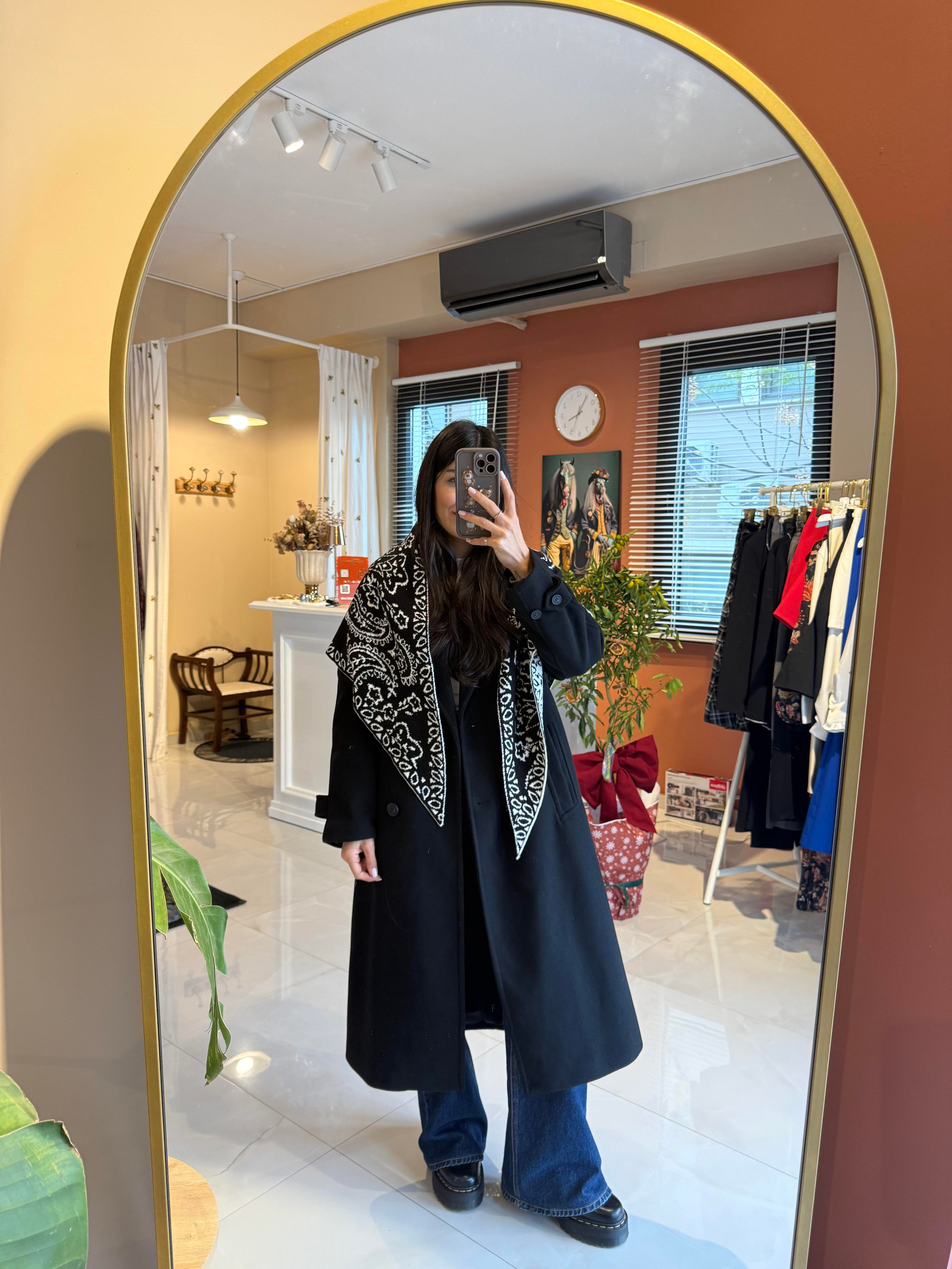 Üçgen Triko Siyah Krem Şal