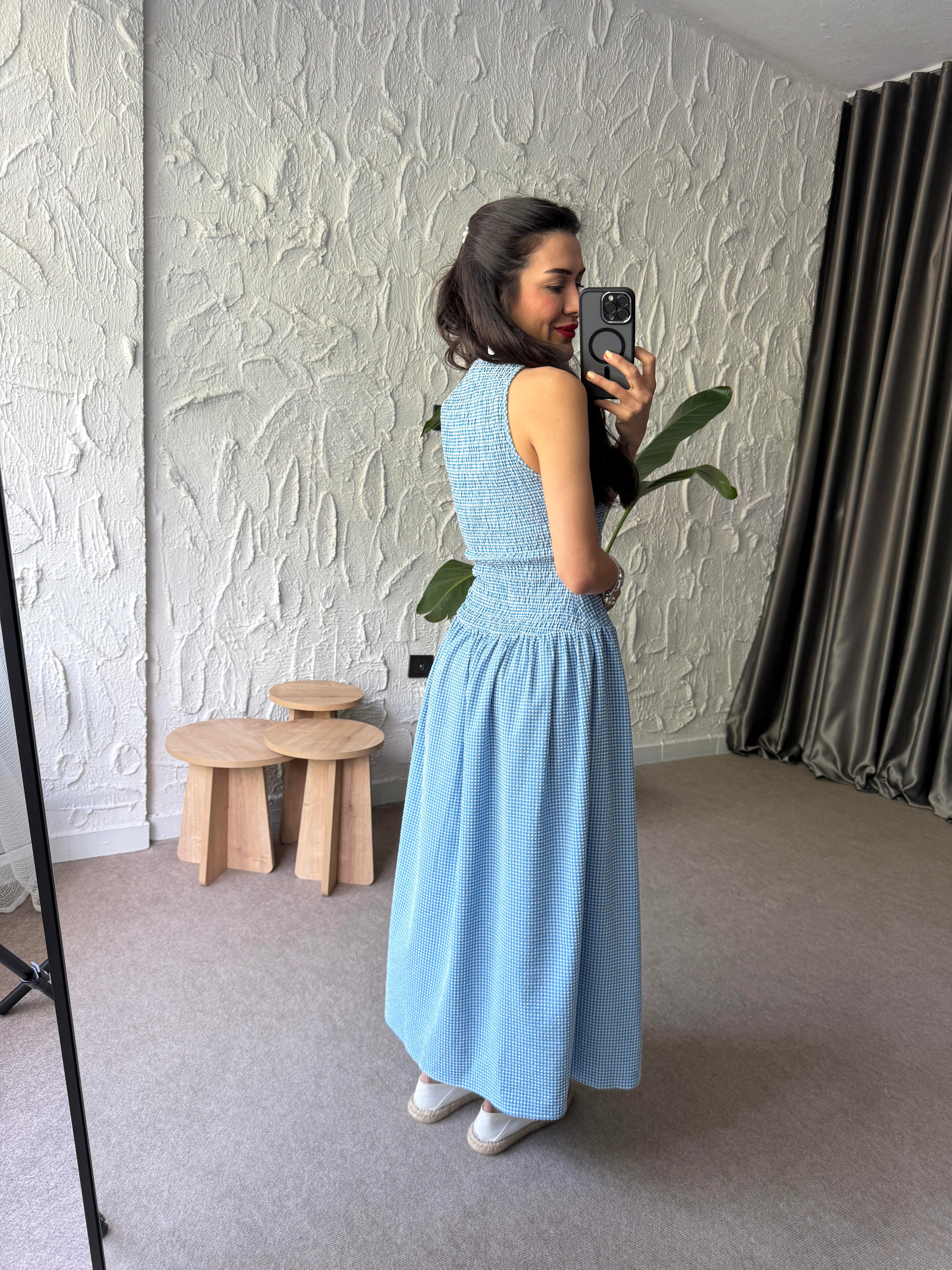 Üstü Gipeli Mavi Elbise