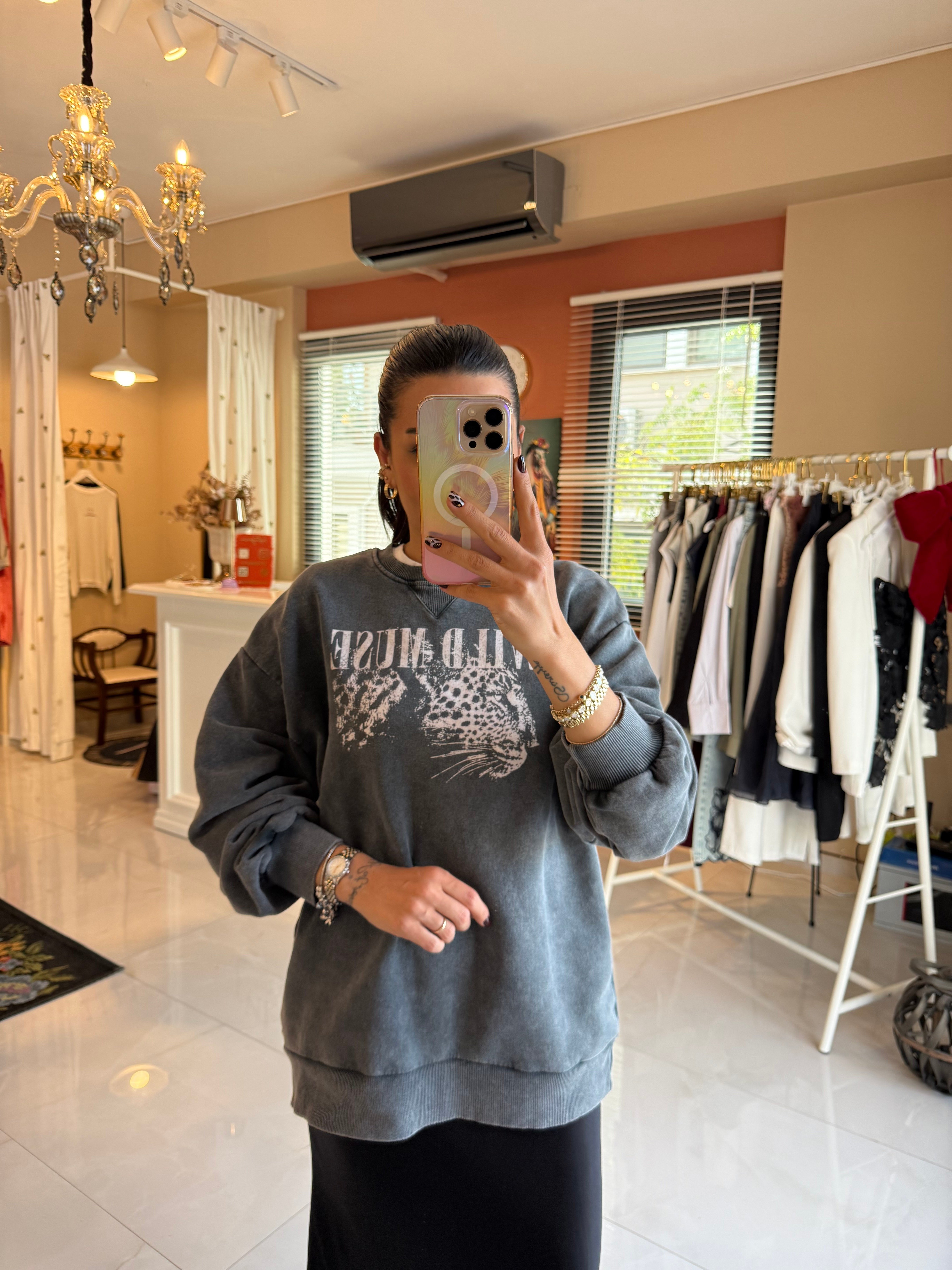 Wild Muse Baskılı Antrasit Sweatshirt