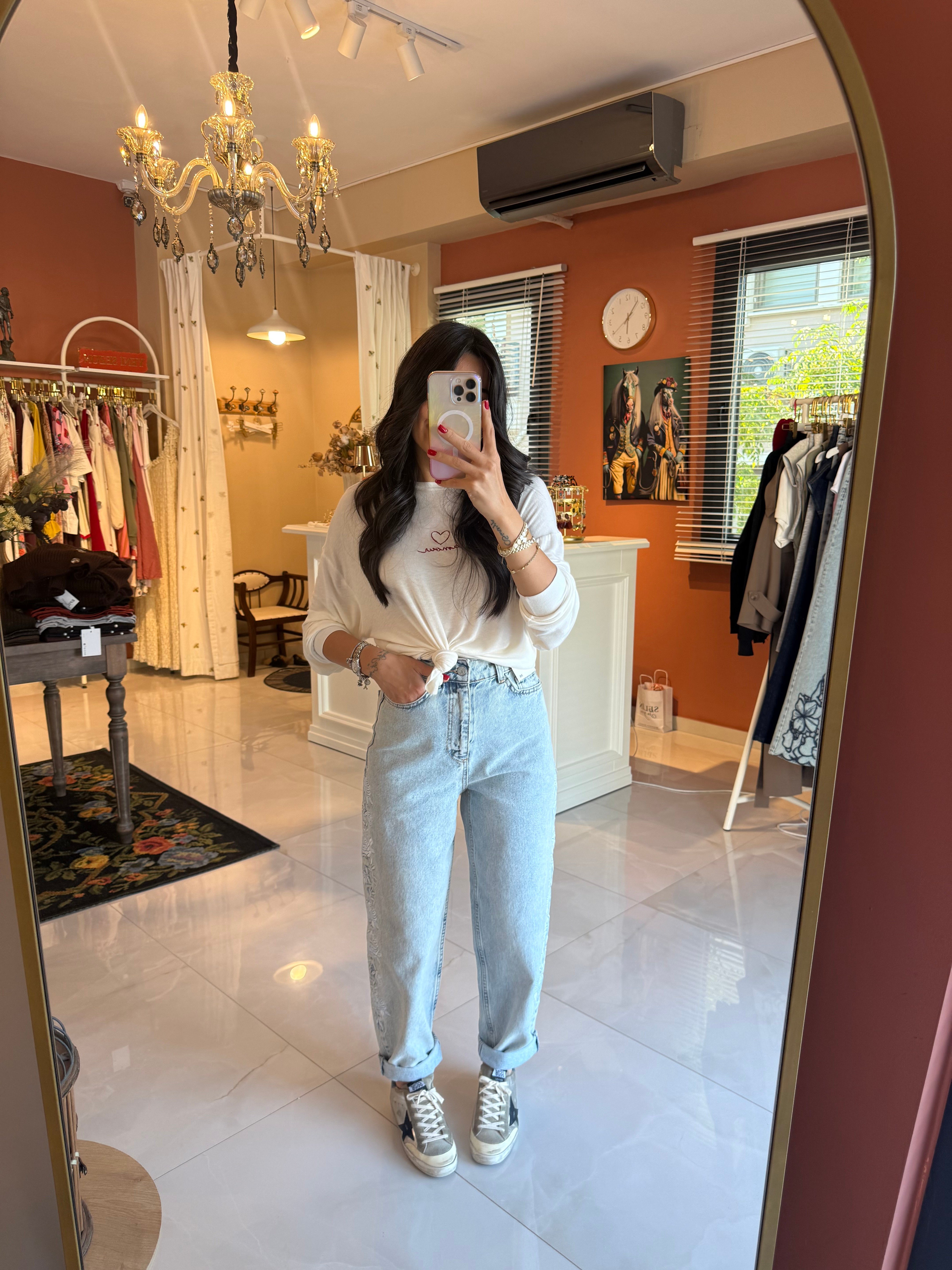 Yan Dikişi Gül Nakışlı Yüksek Bel Balon Jean Kot Pantolon