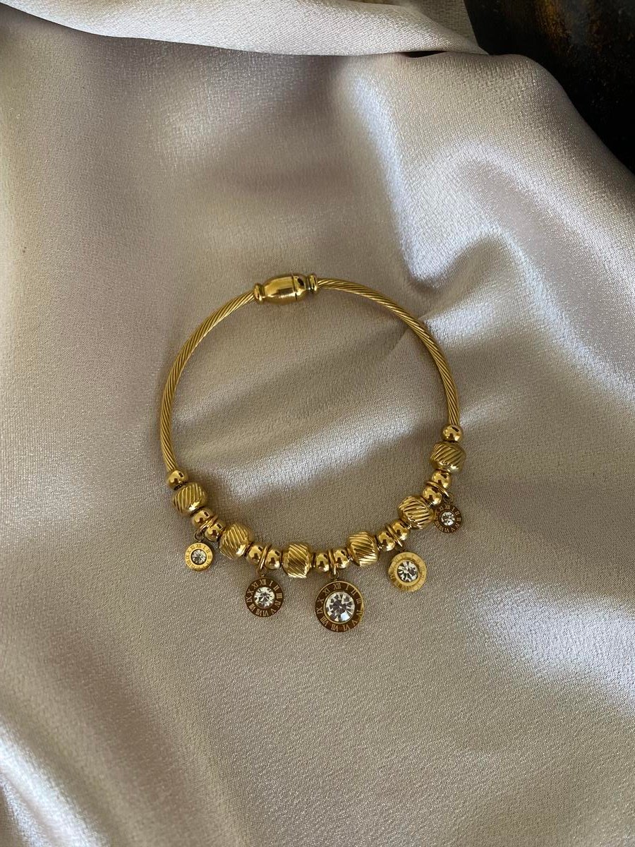 Blvgari taşlı çelik pandora