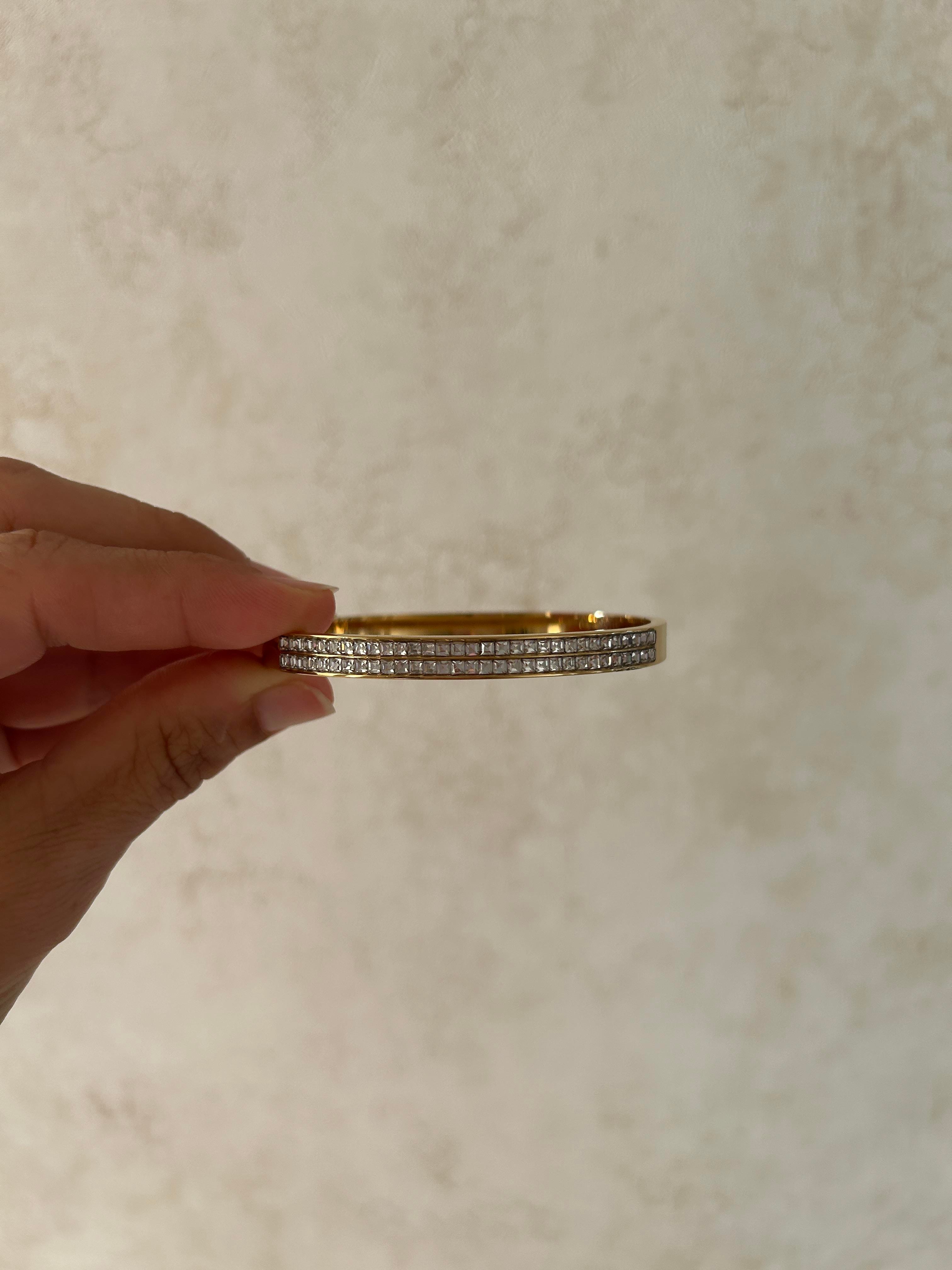 Çift sıra taşlı model kelepçe 