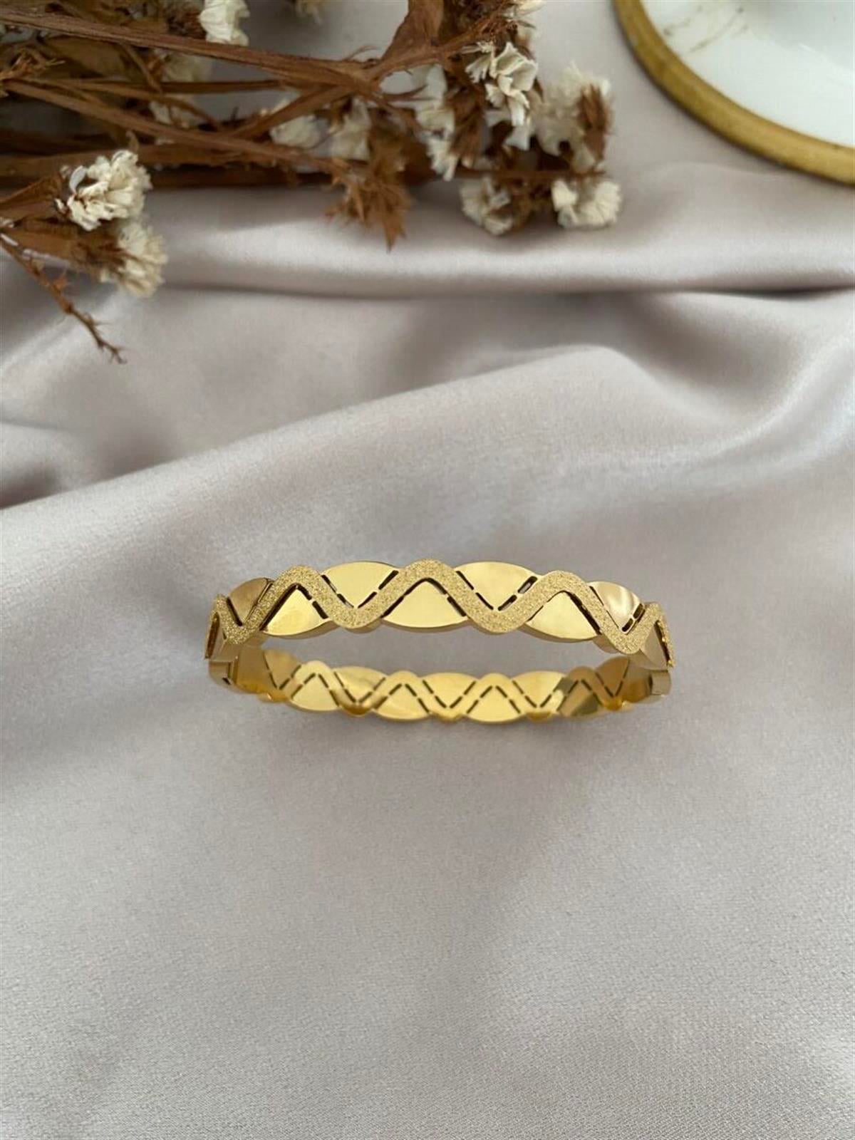 Dalgalı simli kuyumcu model