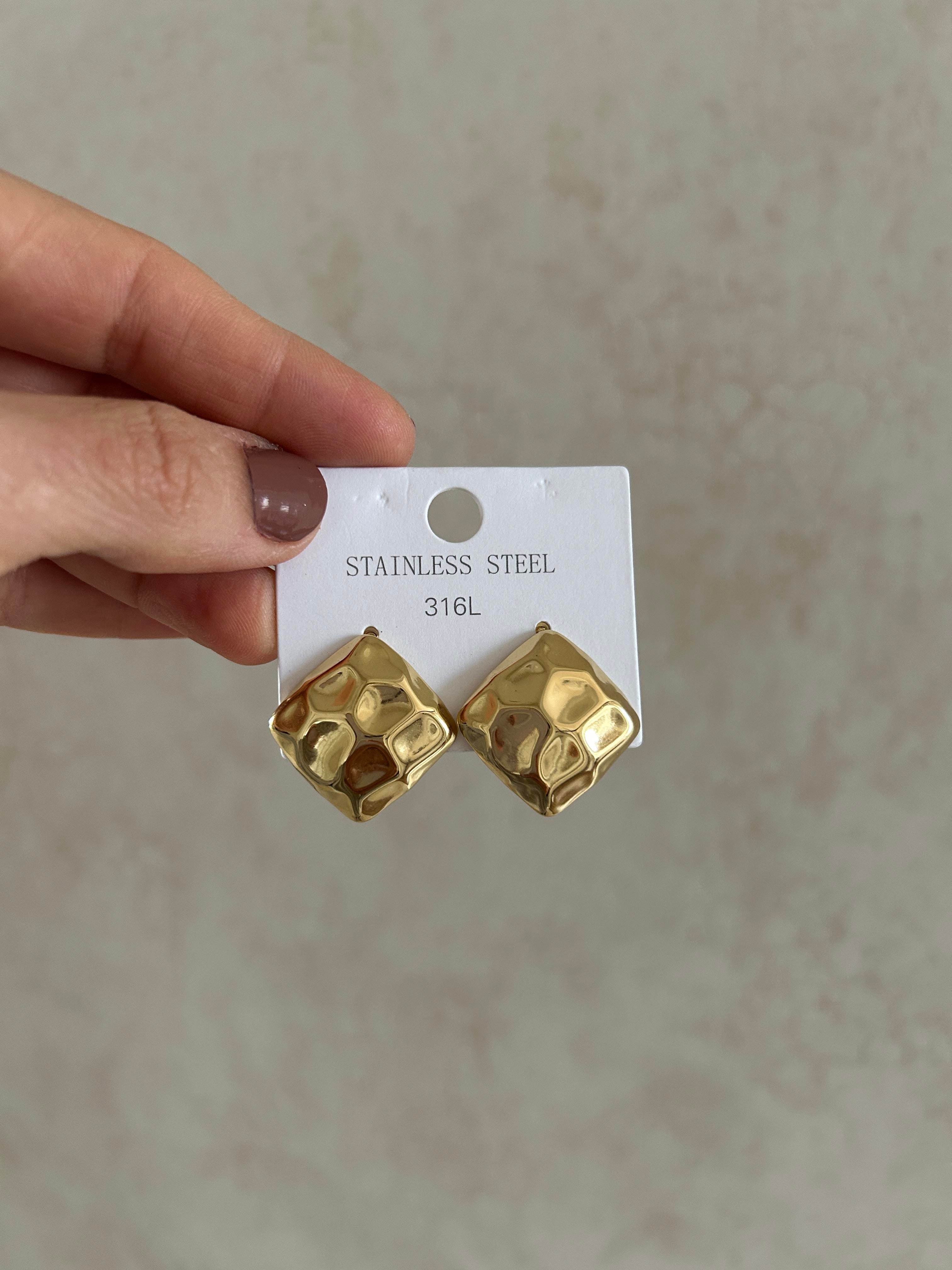 Dörtgen model çelik küpe 