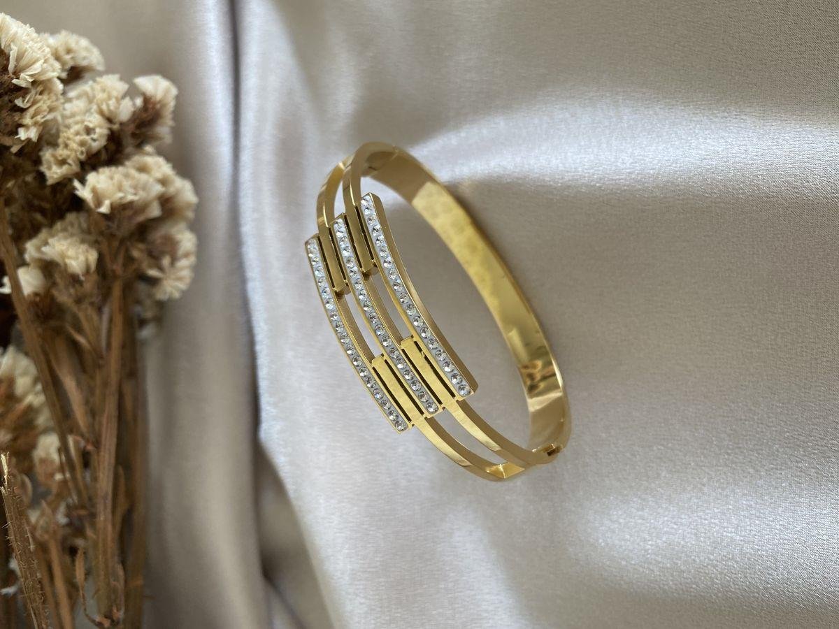 Kaburga model taşlı kelepçe