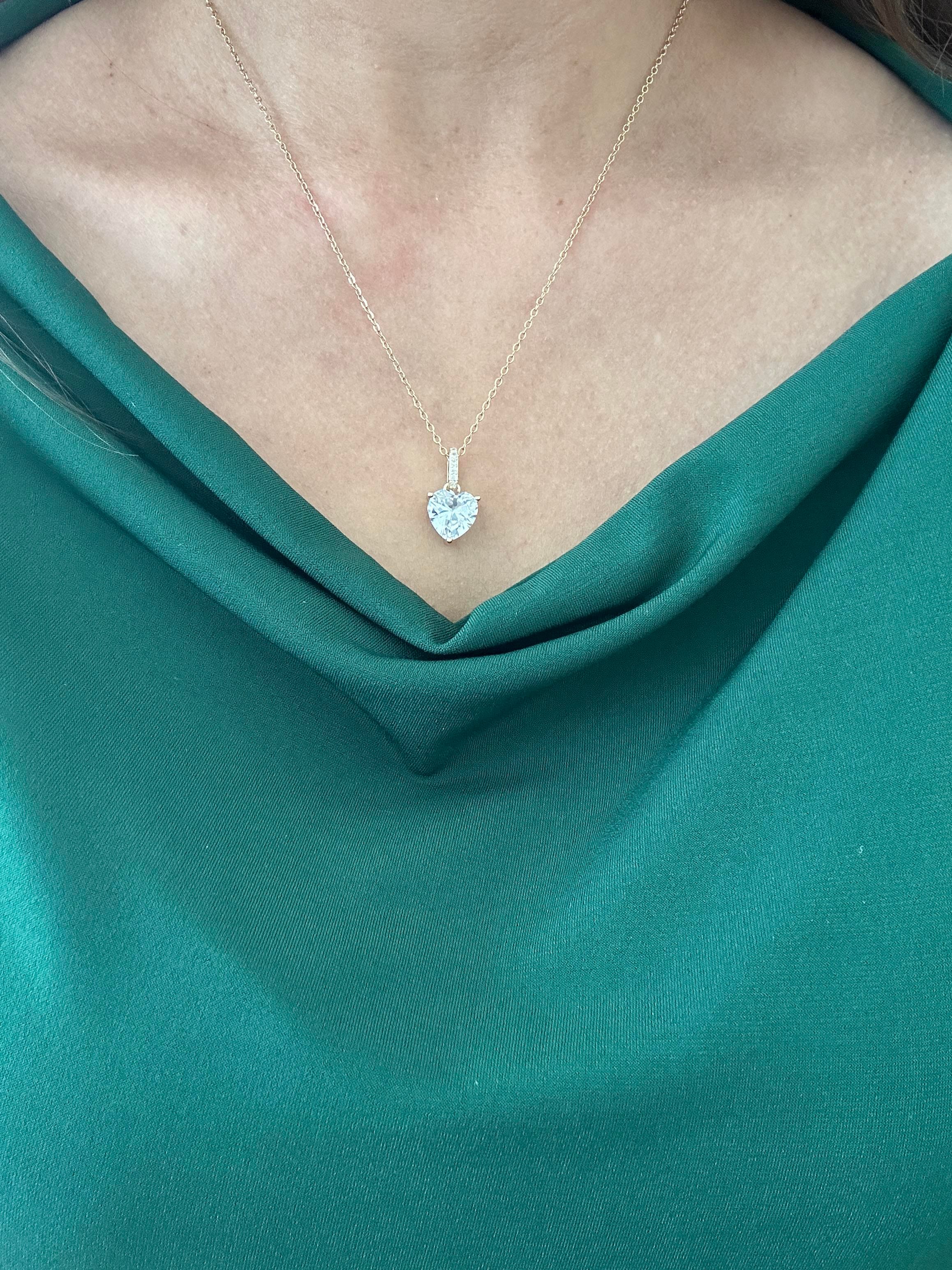 Kalp tek taş model kolye 