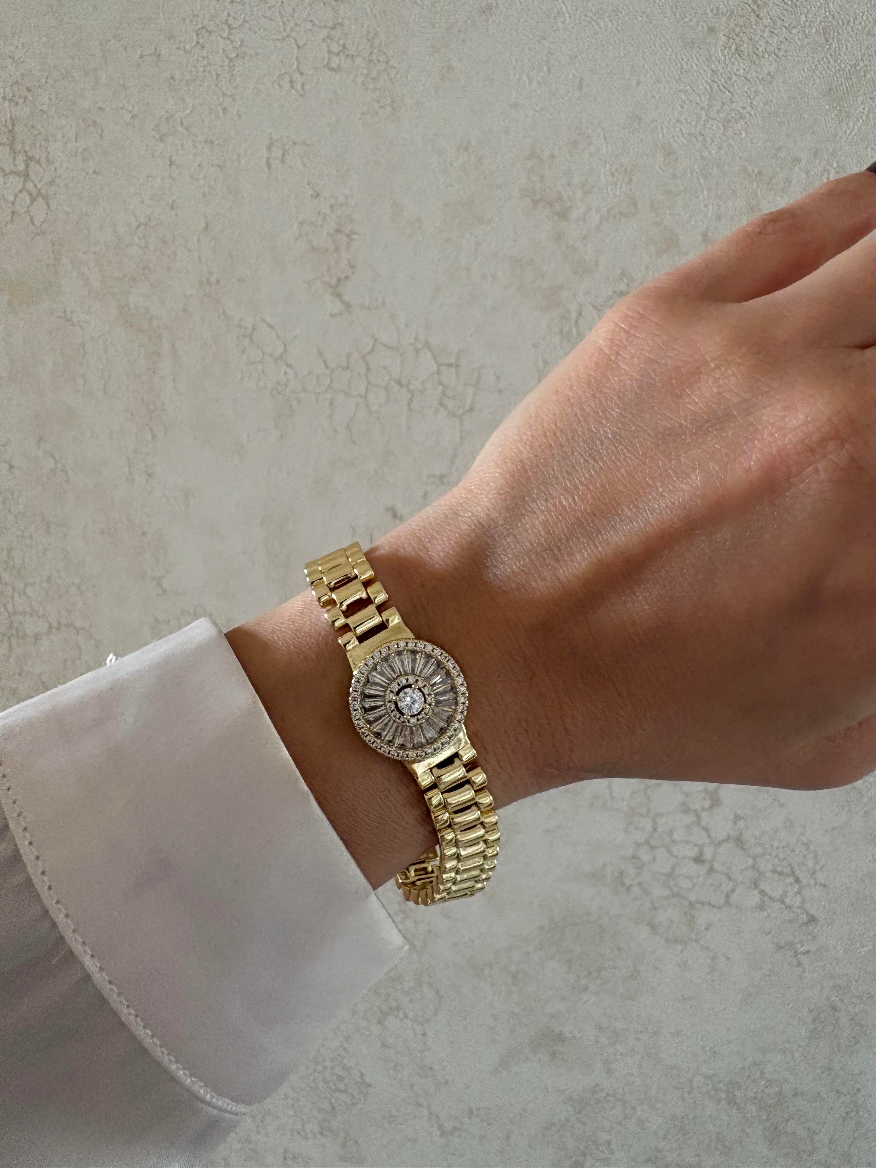 Saat model taşlı Rolex özel seri künye 