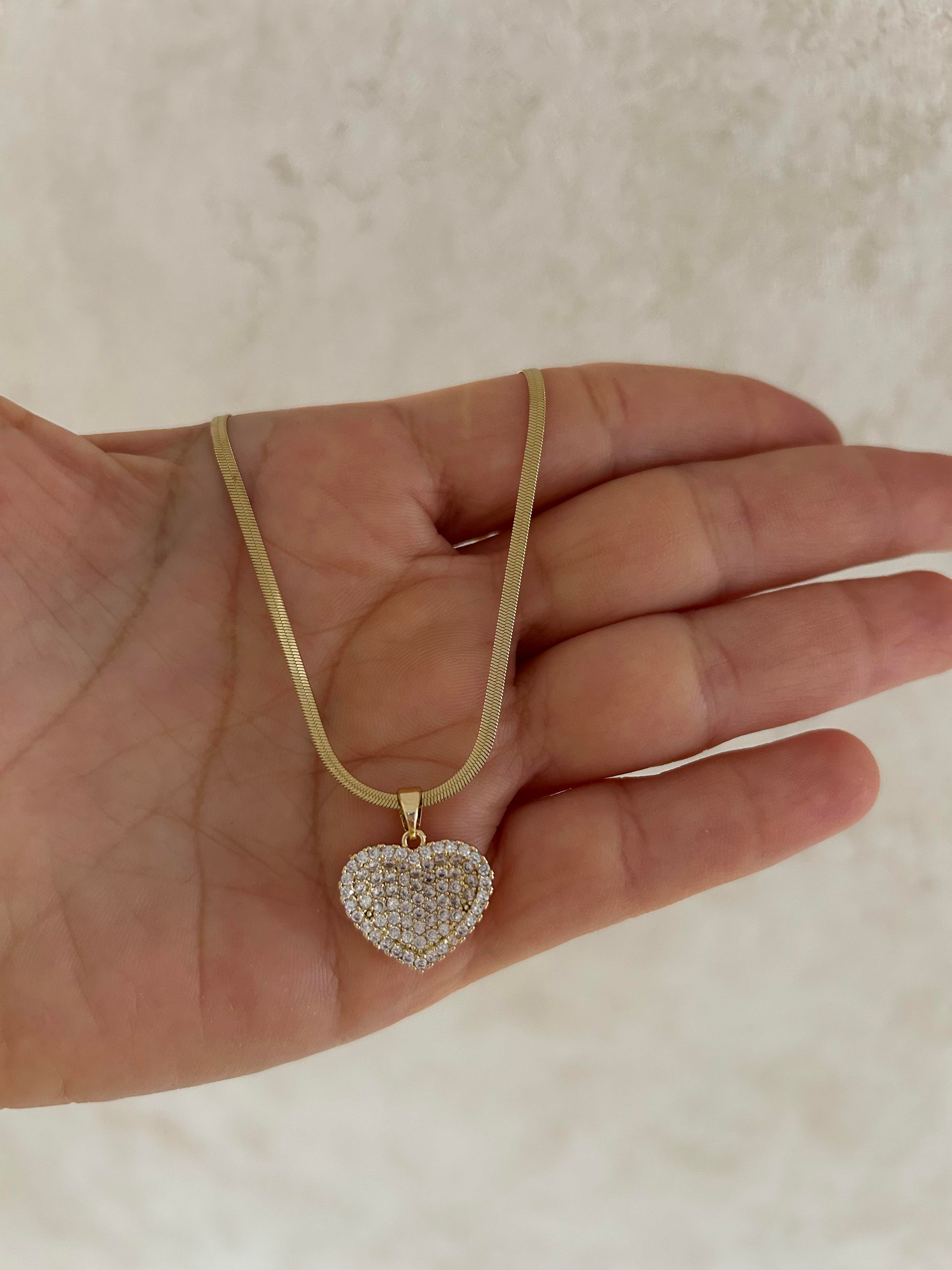 Taşlı kalpli çelik kolye 