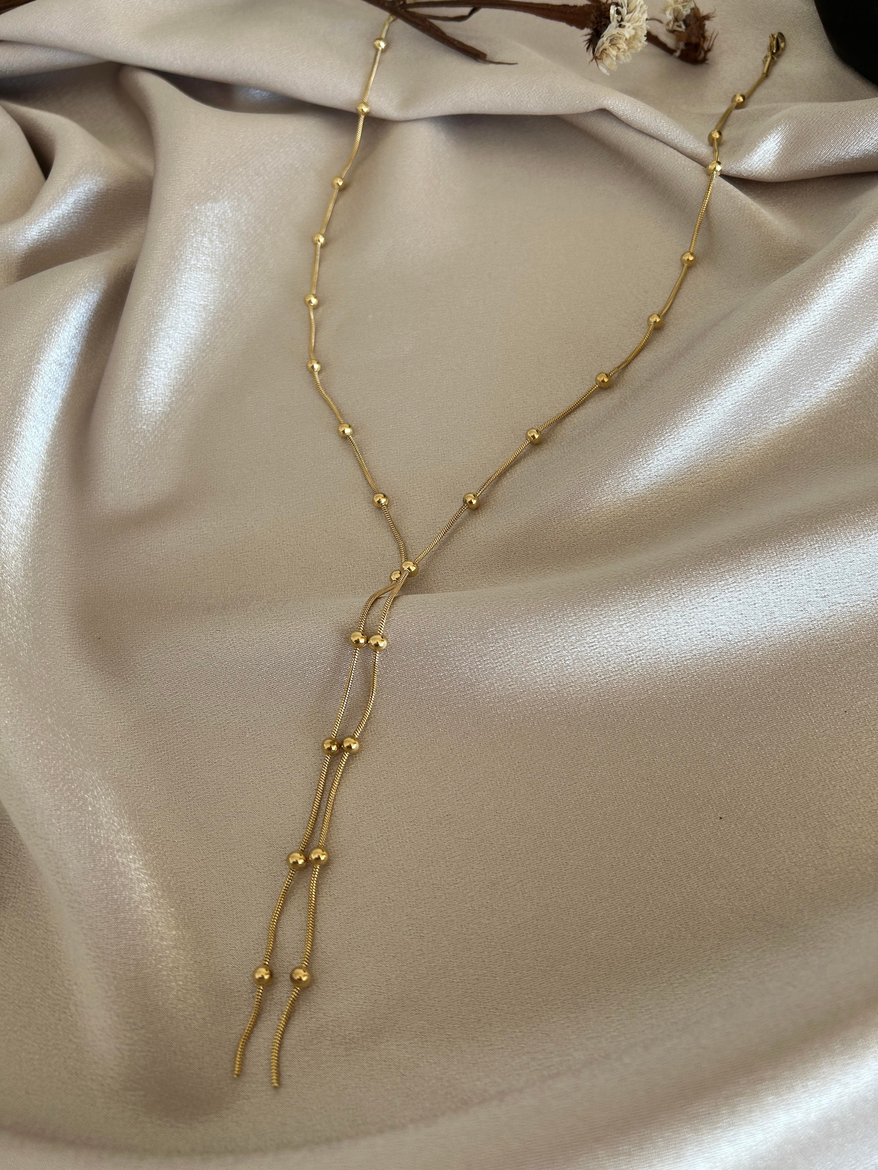 Topçuklu dekolte model gold kolye 