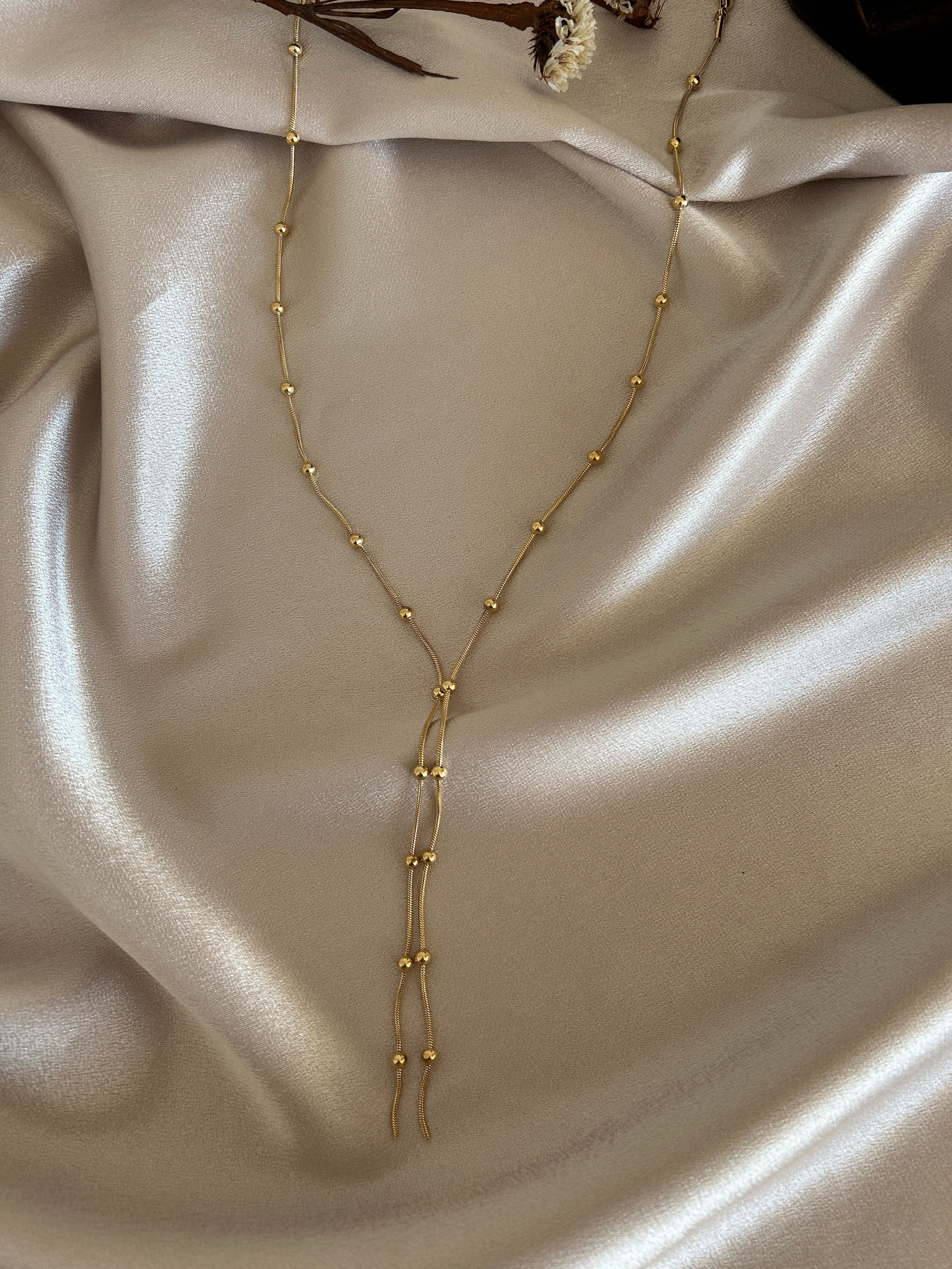 Topçuklu dekolte model gold kolye 