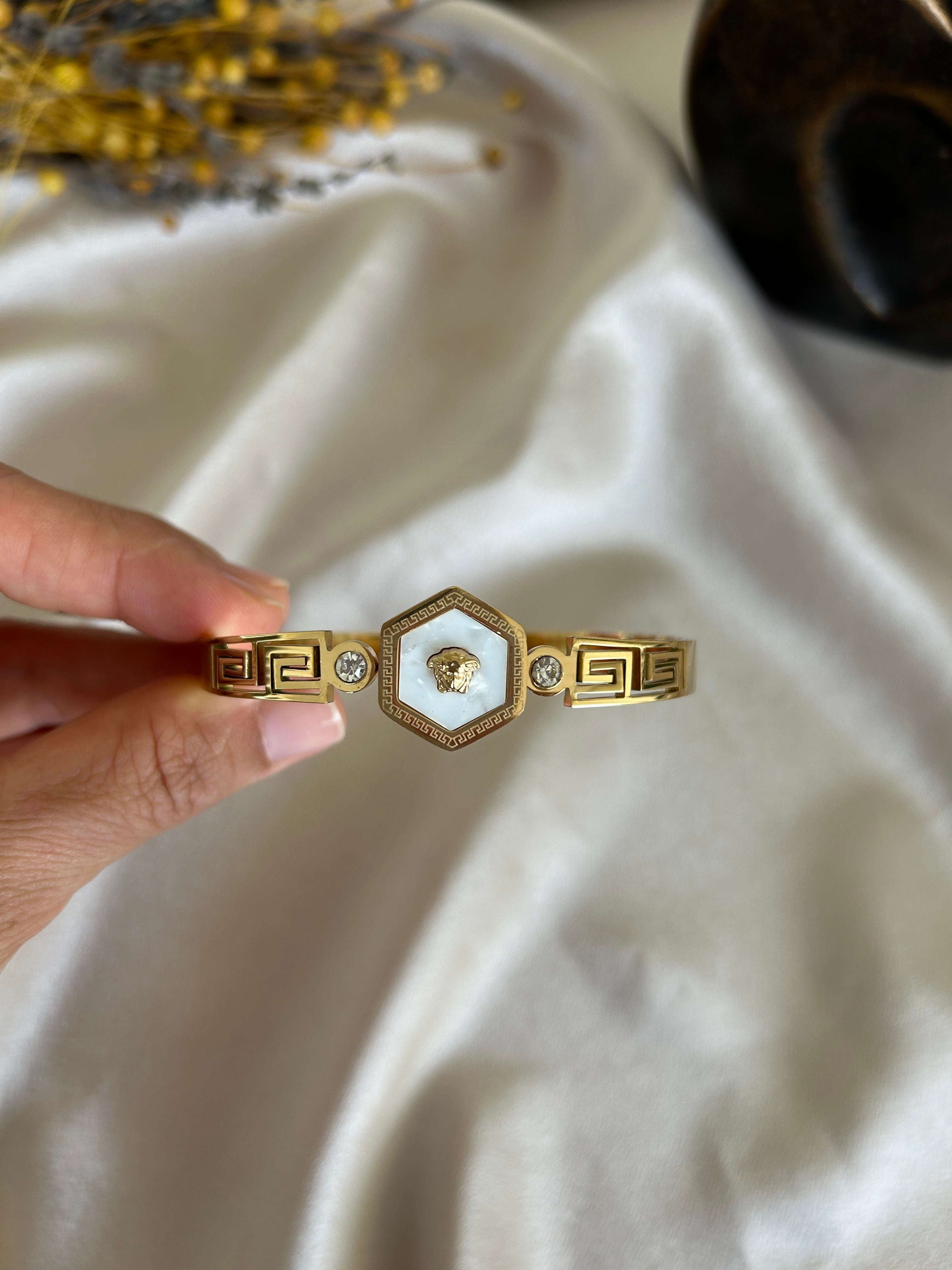 Versage beyaz model çelik kelepçe 