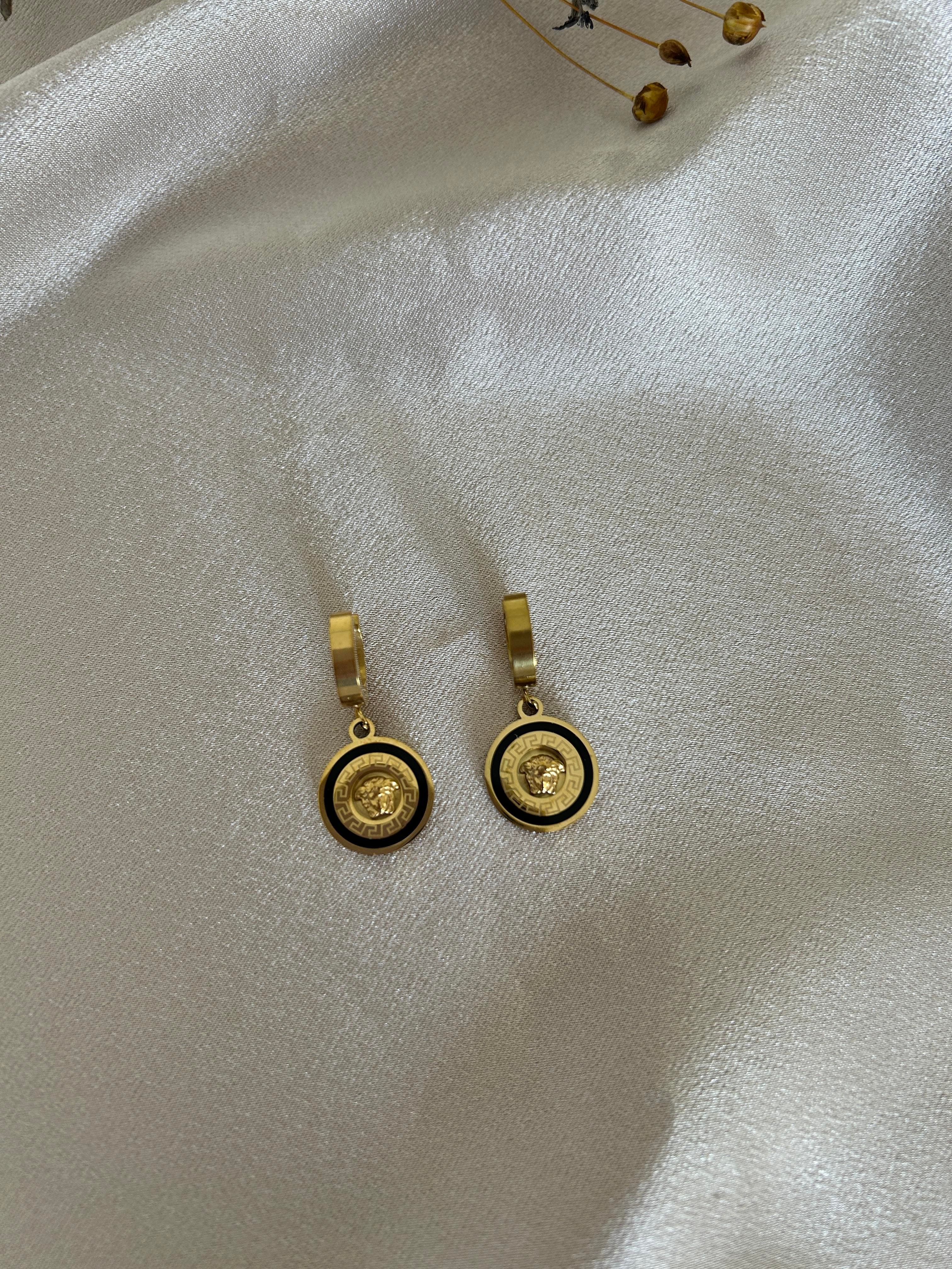 Versage siyah model küpe 