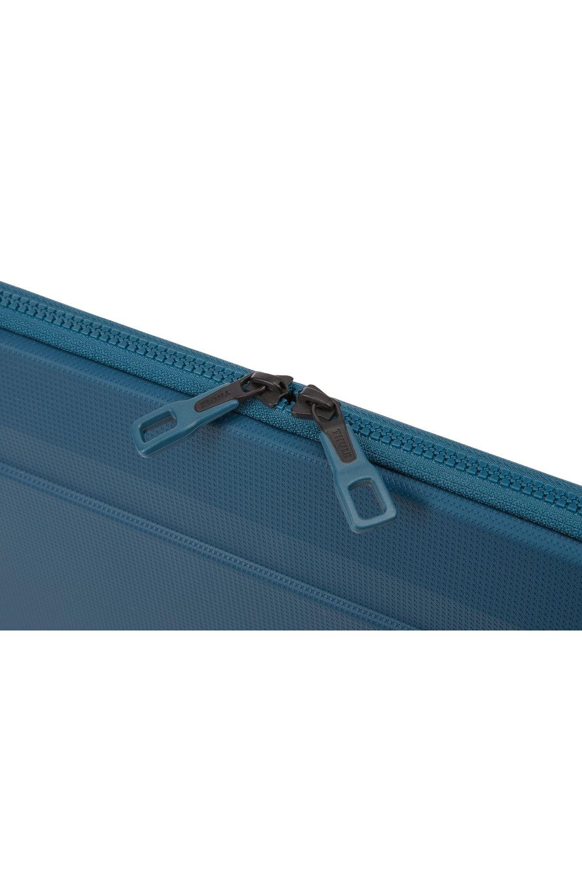Gauntlet 4 Macbook Sleeve 13