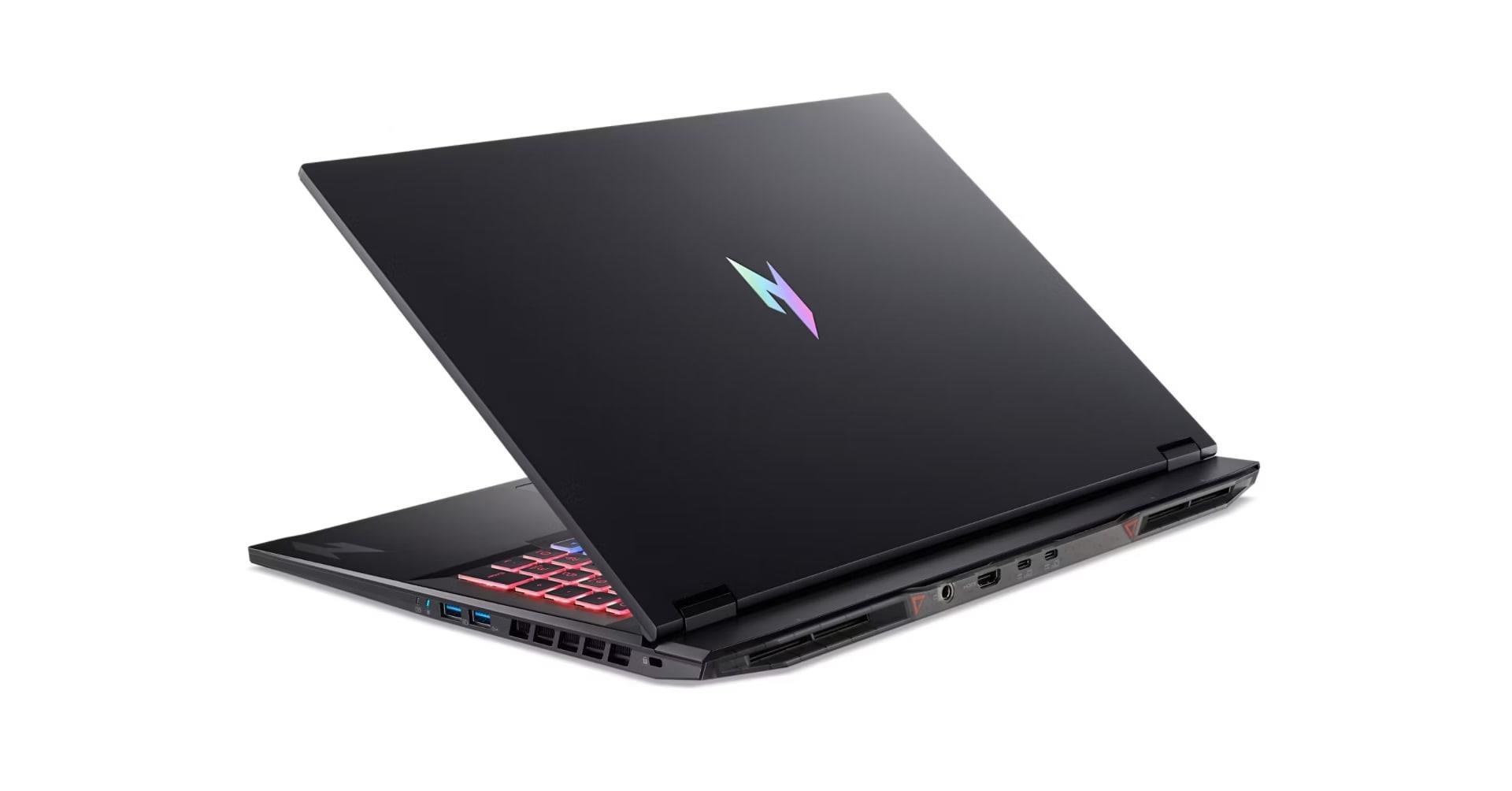 Acer Nitro 18 NH.QYHEY.001 Ryzen AI 9 365 16GB 1TB SSD RTX5060-8GB 165Hz 18 WQXGA Dos Taşınabilir Bilgisayar