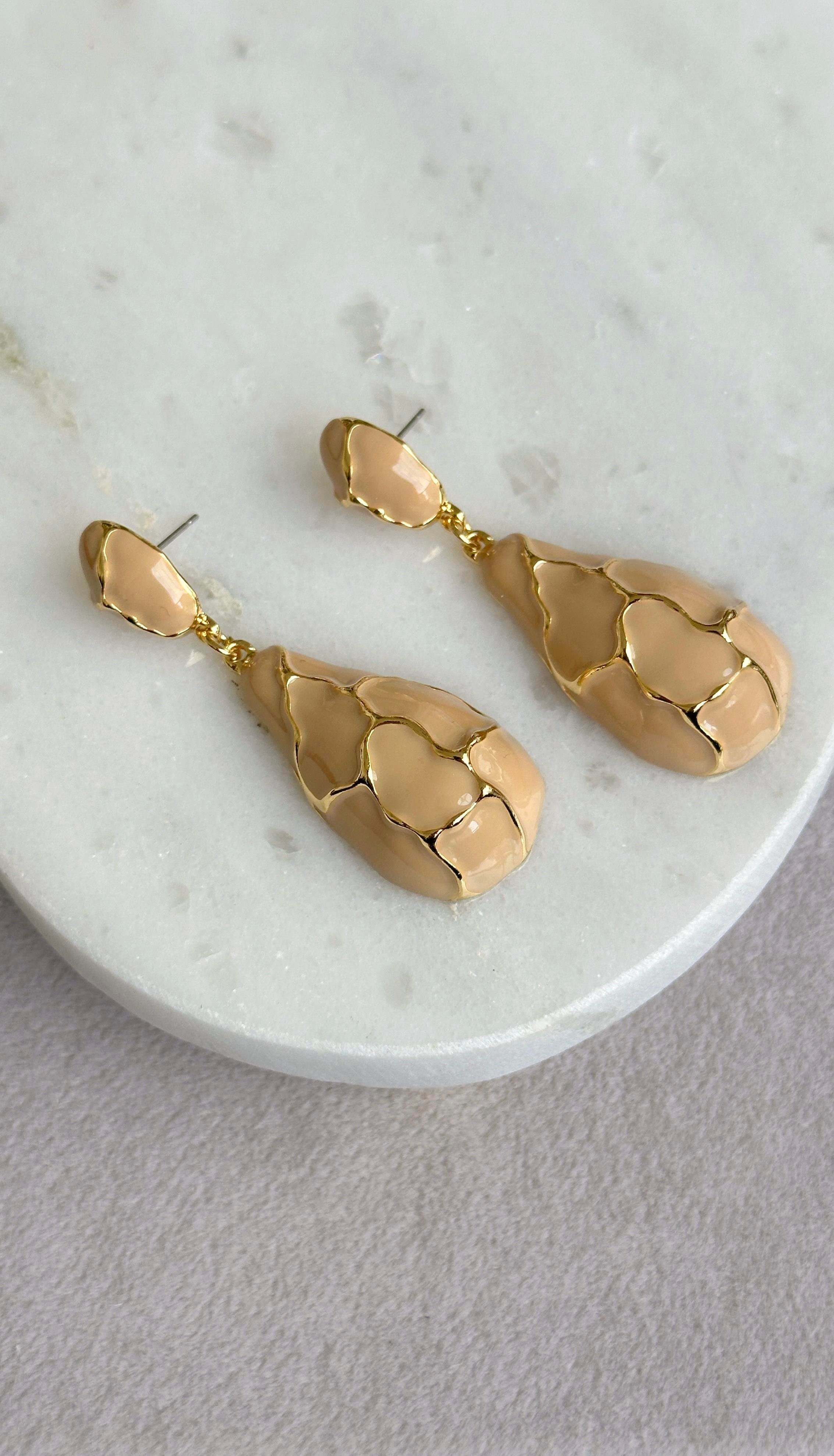Bej Damla Gold Küpe 5,5mm