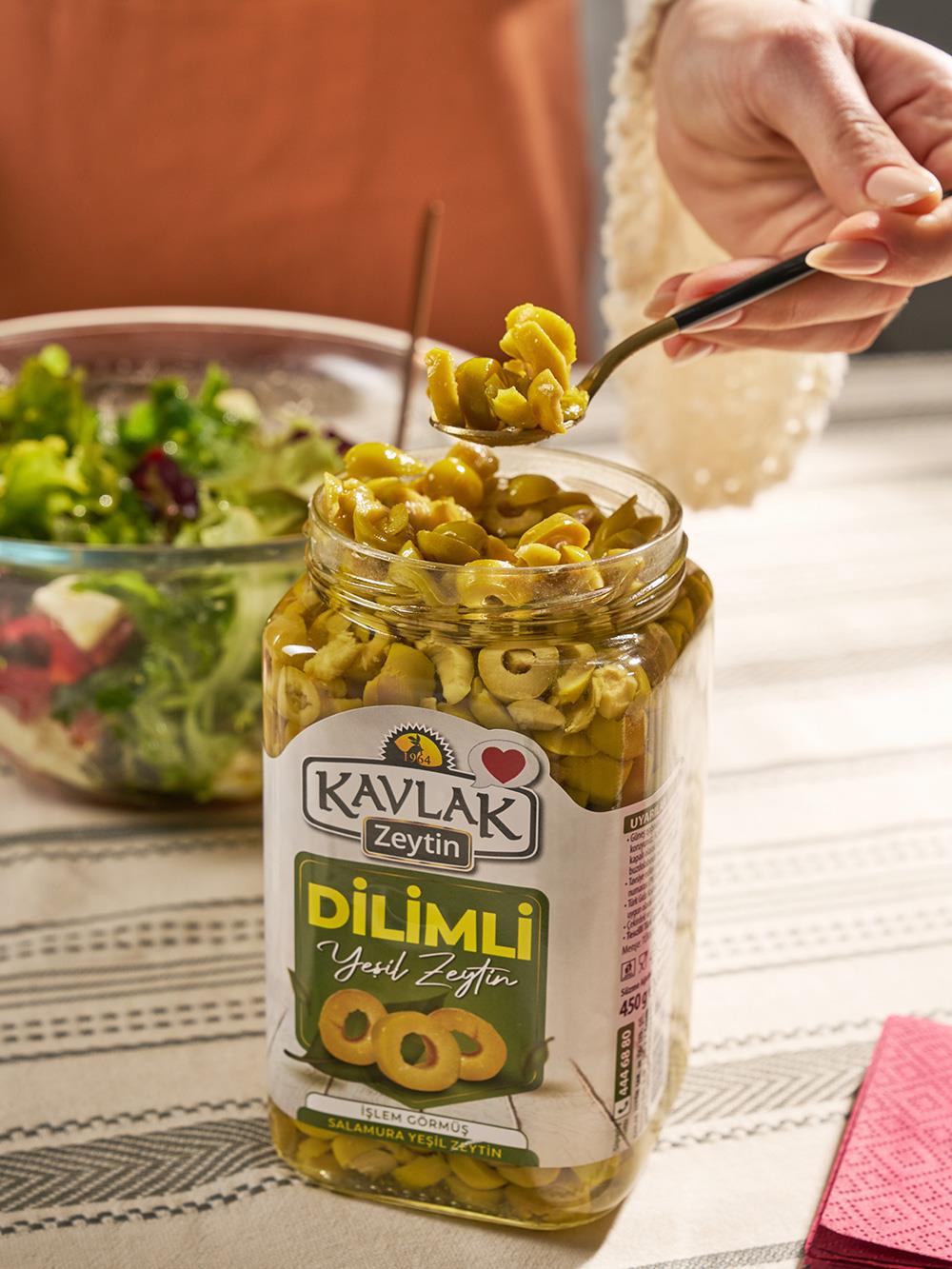 450 GR YEŞİL DİLİMLİ ZEYTİN