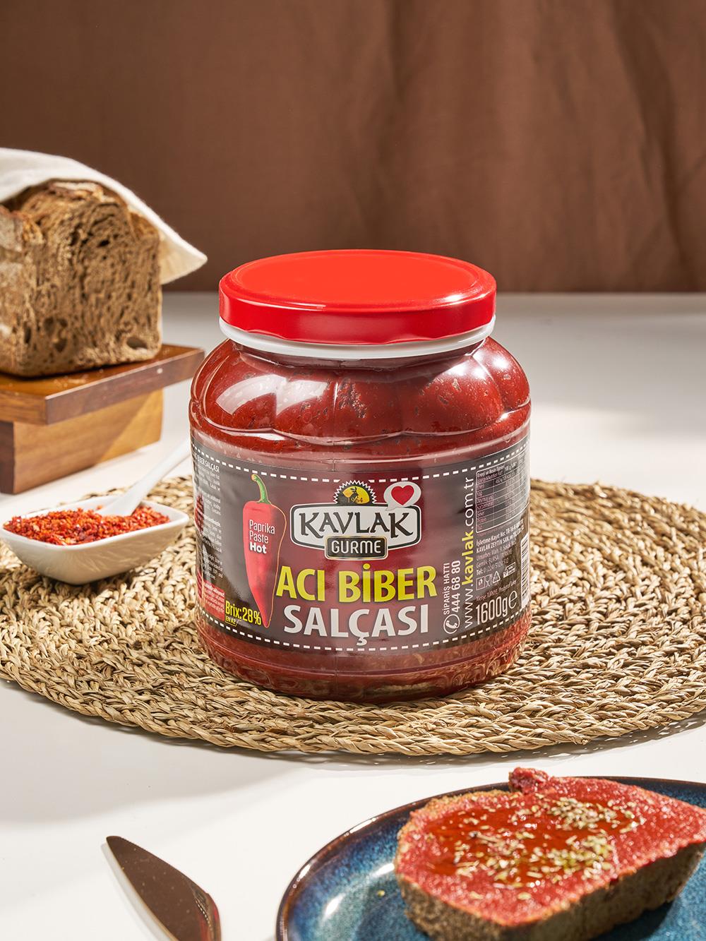 Acı Biber Salçası 1600 gr Cam Pet