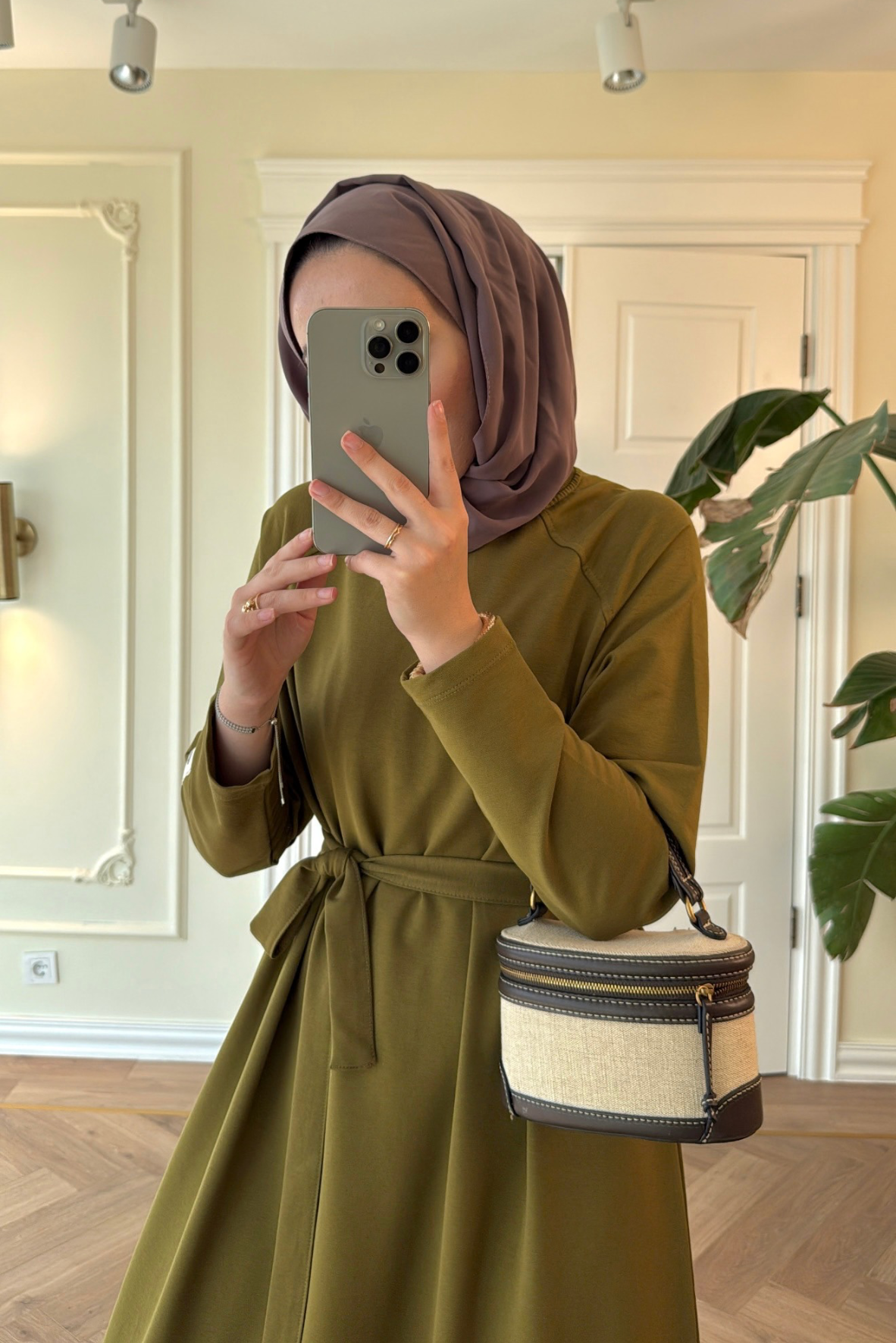 Kayra Kolu Etiket Detaylı Elbise-Yağ Yeşili-2400