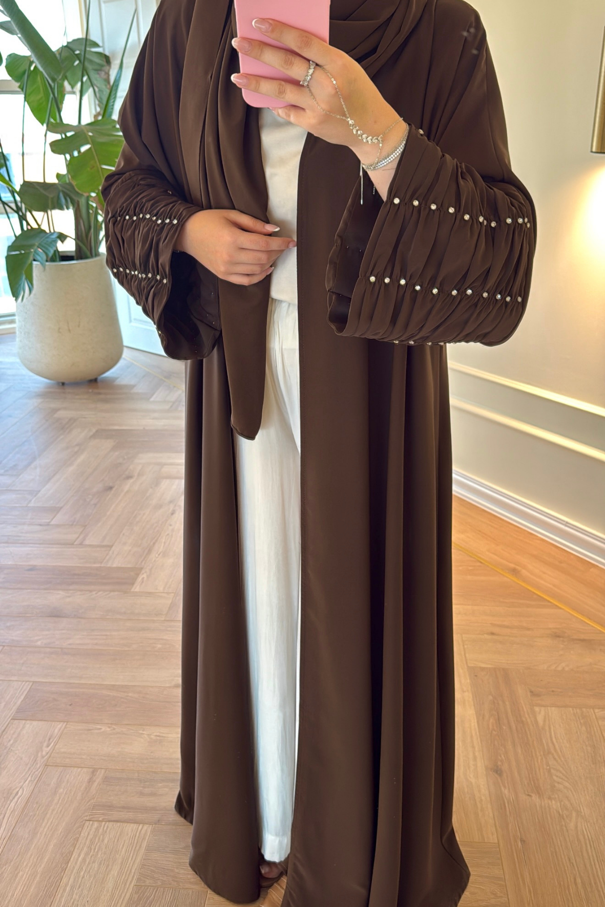 Kolları Taş Büzgü Detaylı Abaya - Kahve (ŞAL HEDİYELİ )-4297