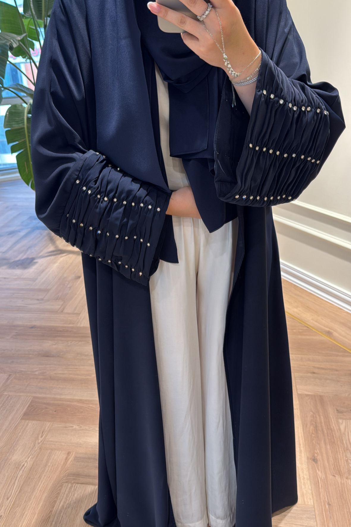 Kolları Taş Büzgü Detaylı Abaya - Lacivert (ŞAL HEDİYELİ )-4297