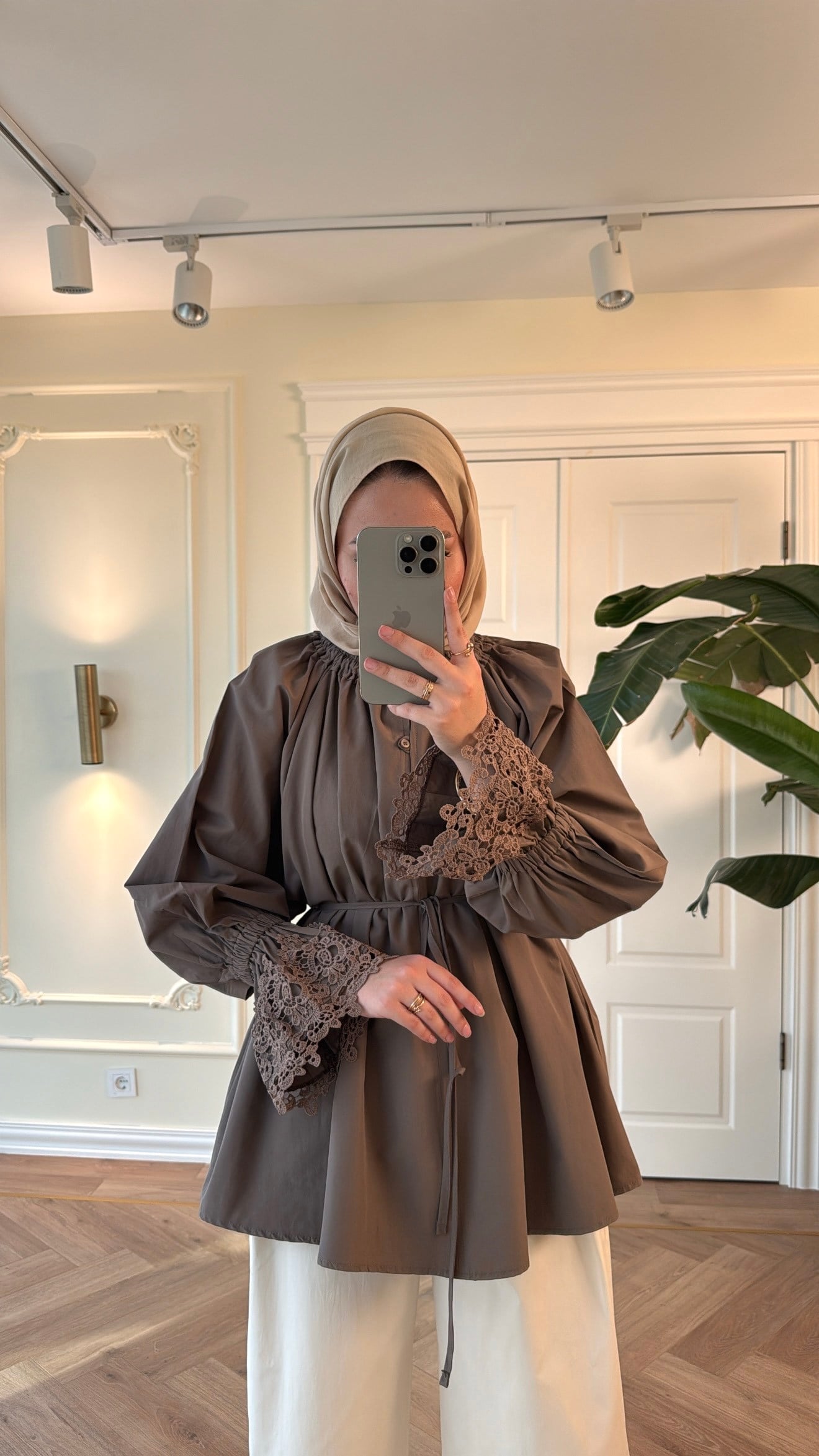 Maray Tasarım Nakış Detaylı Gömlek -Vizon-6550