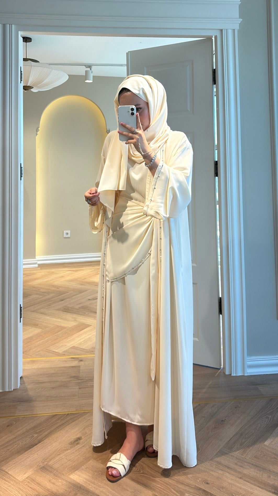 Meloria Taş Şerit Detaylı Abaya - Krem  (ŞAL HEDİYELİ ) -4389