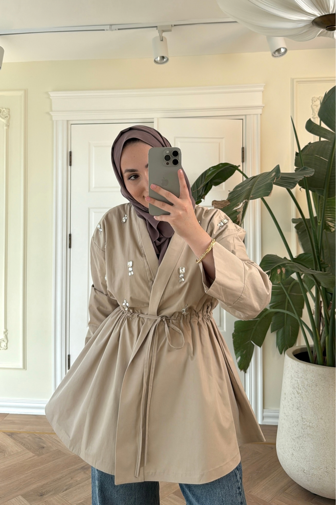 Nera-Taşlı Bel Büzgülü trençkot- Bej-8489