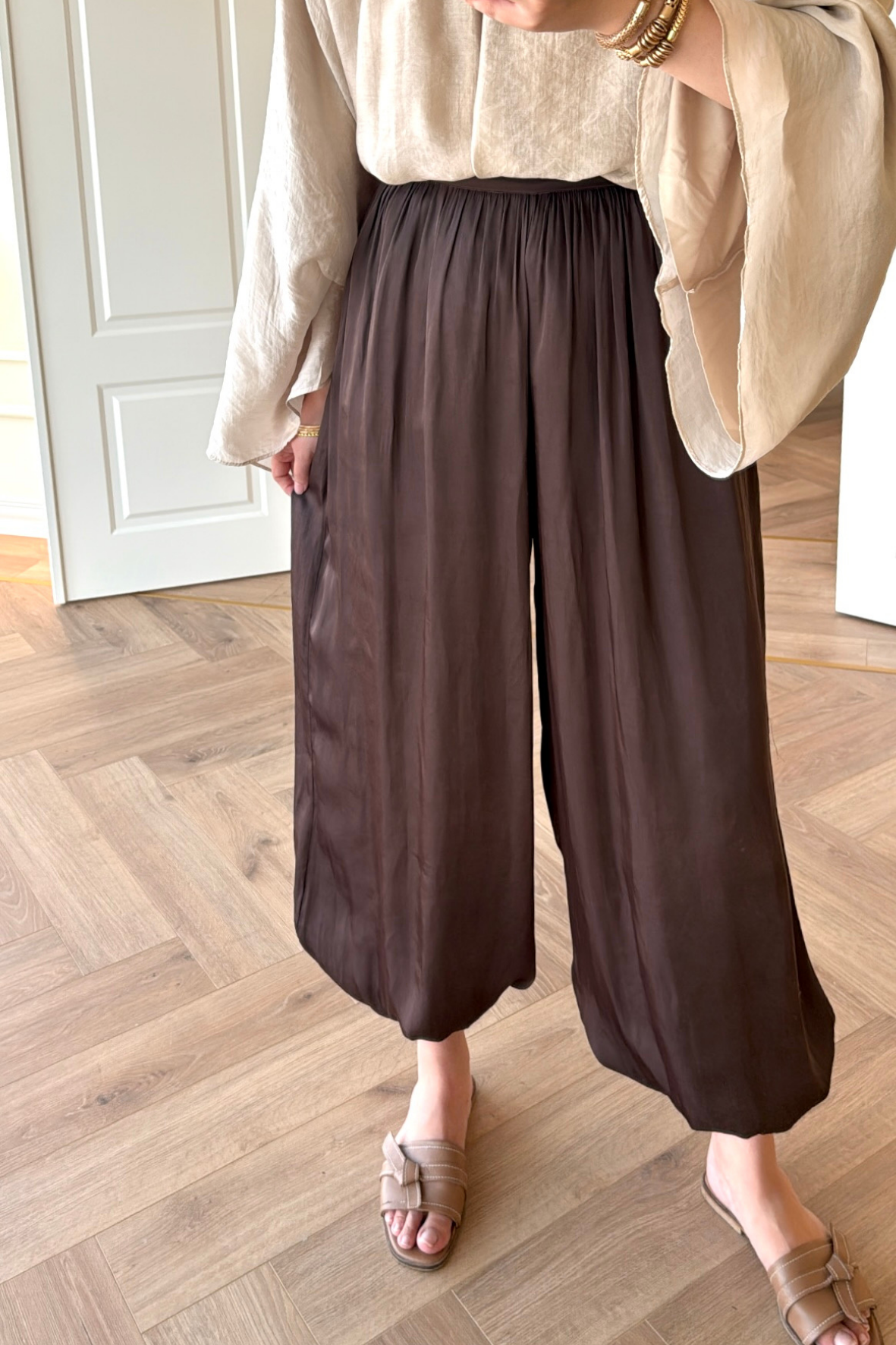 Pileli Saten Şalvar Pantolon - Acı Kahve-9976