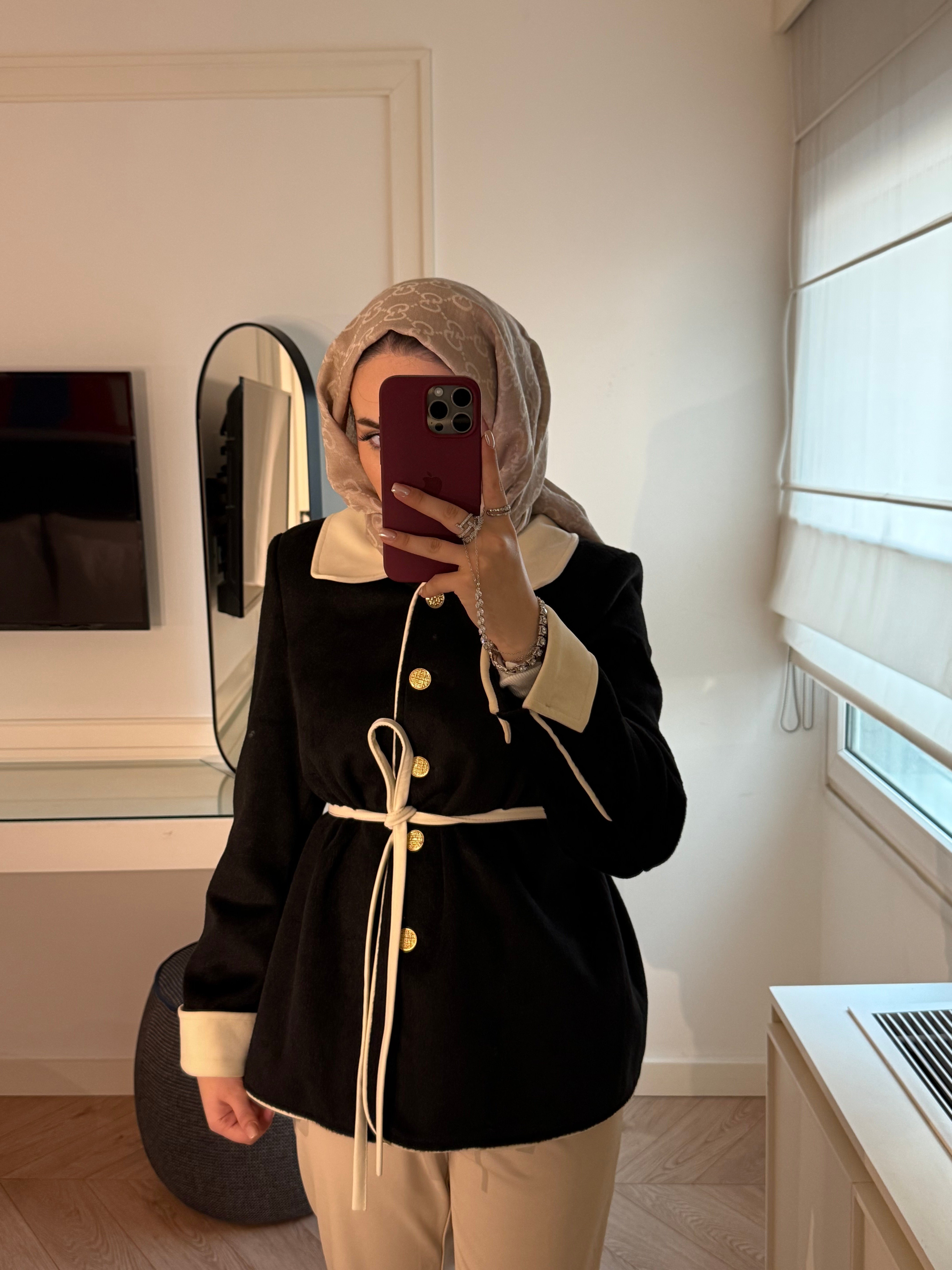 Velora Gold Düğmeli Kontrast Biyeli Ceket - Siyah -6046