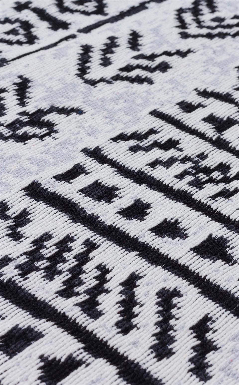 Yıkanabilir Çift Taraflı Modern Desenli Dokuma Kilim