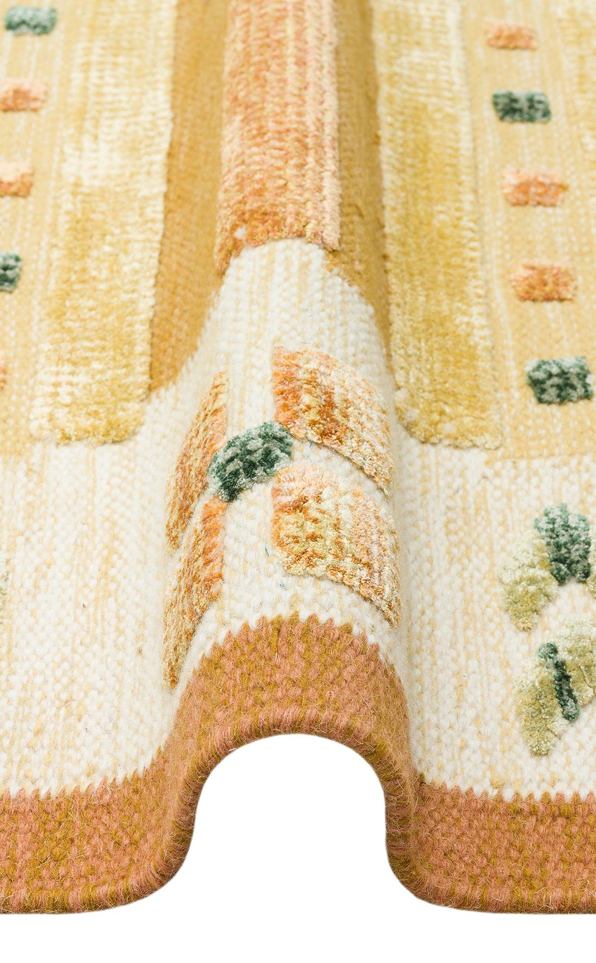 Yüksek Alçak Dokulu, Etnik Motiflere Sahip Yün Kilim