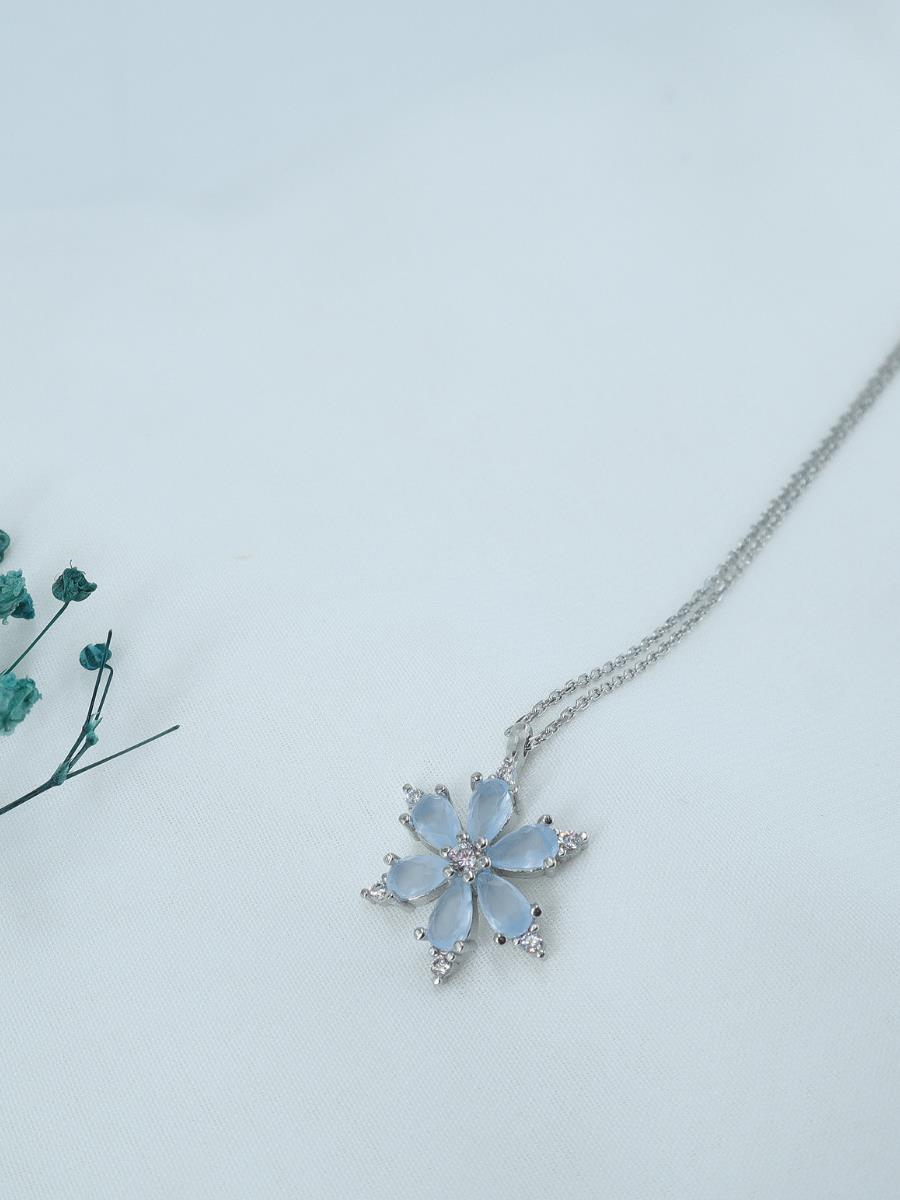 Lotus Çiçeği Kolye