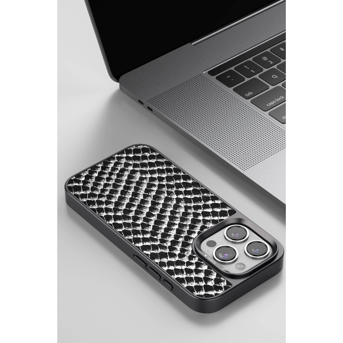 Venco İphone 15 Pro Viper Kapak - Siyah