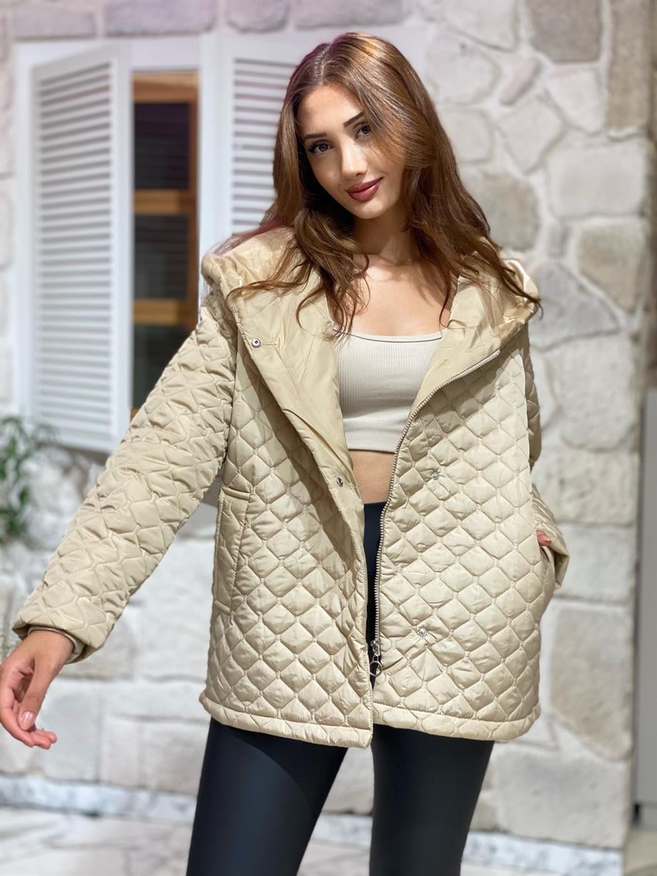 Bej Kapüşonlu Kapitone Mont