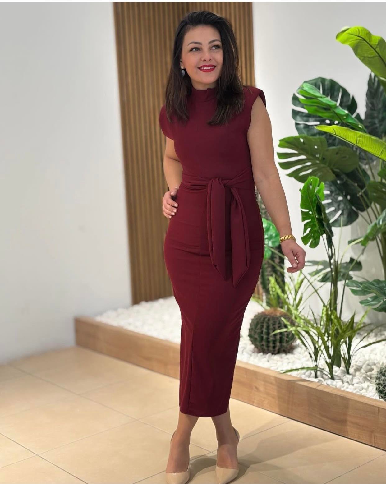 Bordo Crep Kumaş Kuşaklı Elbise