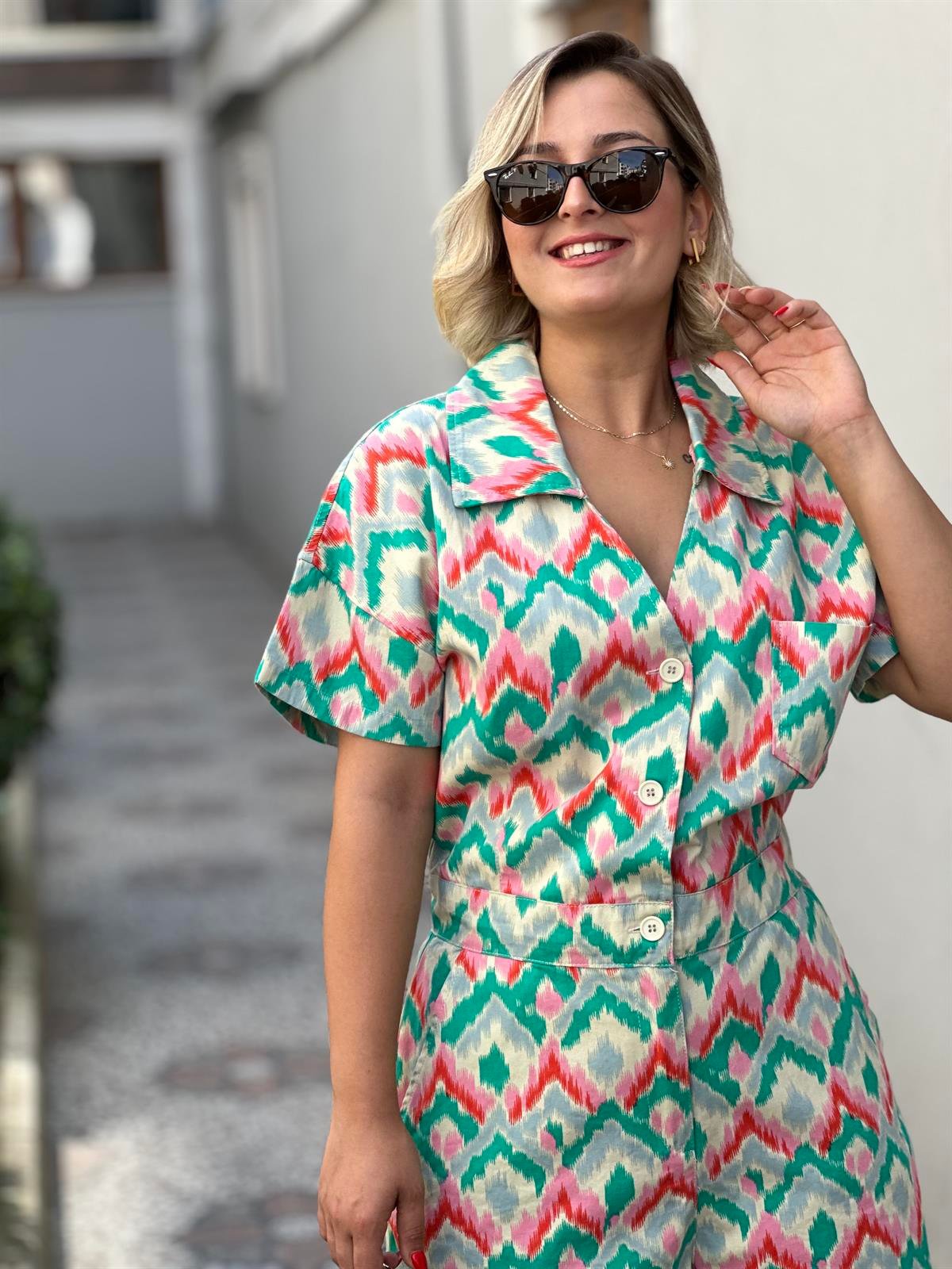 Ceket Yaka Etnik Desen Şortlu Tulum 