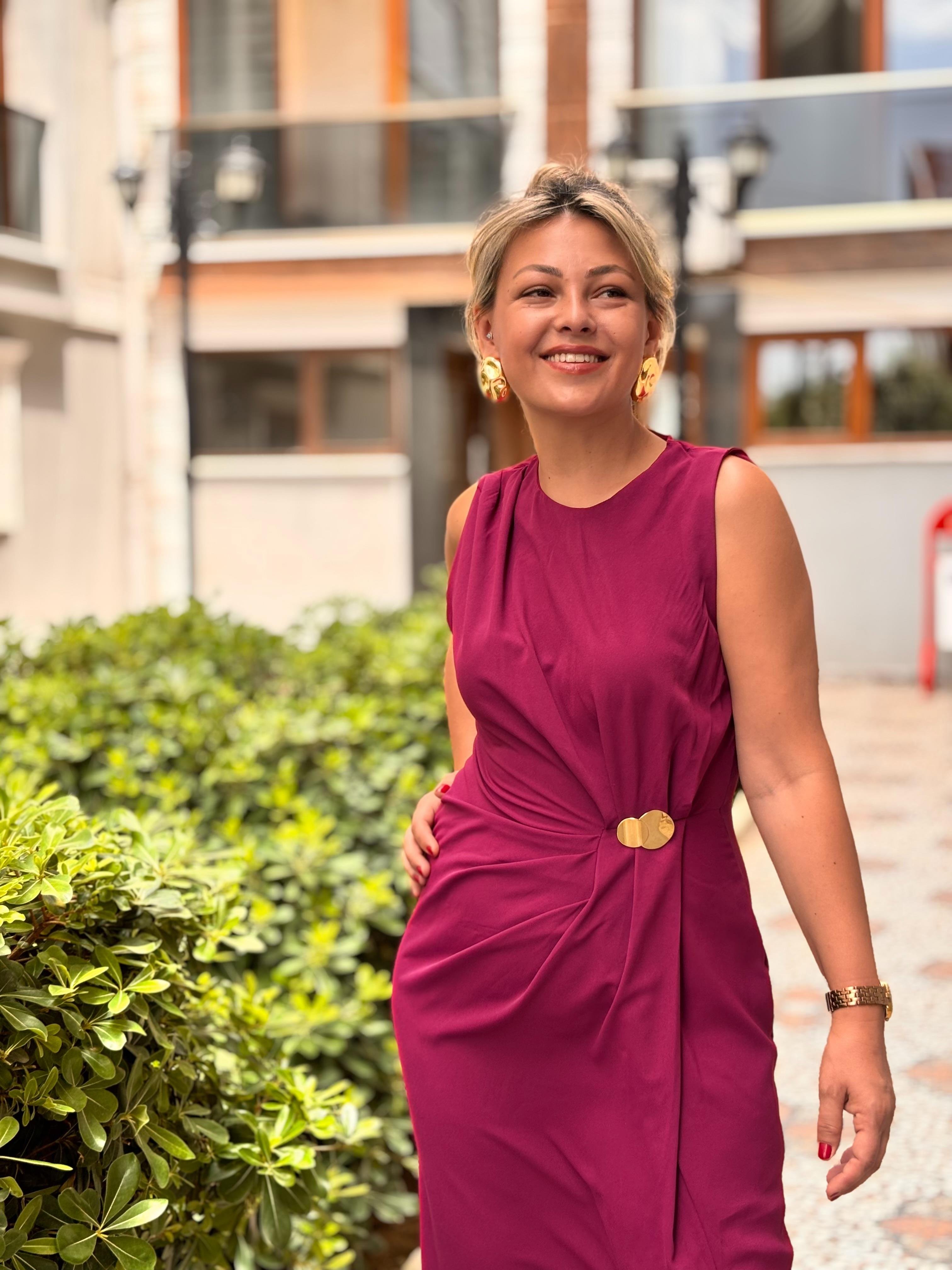 Drapeli Gold Detaylı Fuşya Elbise